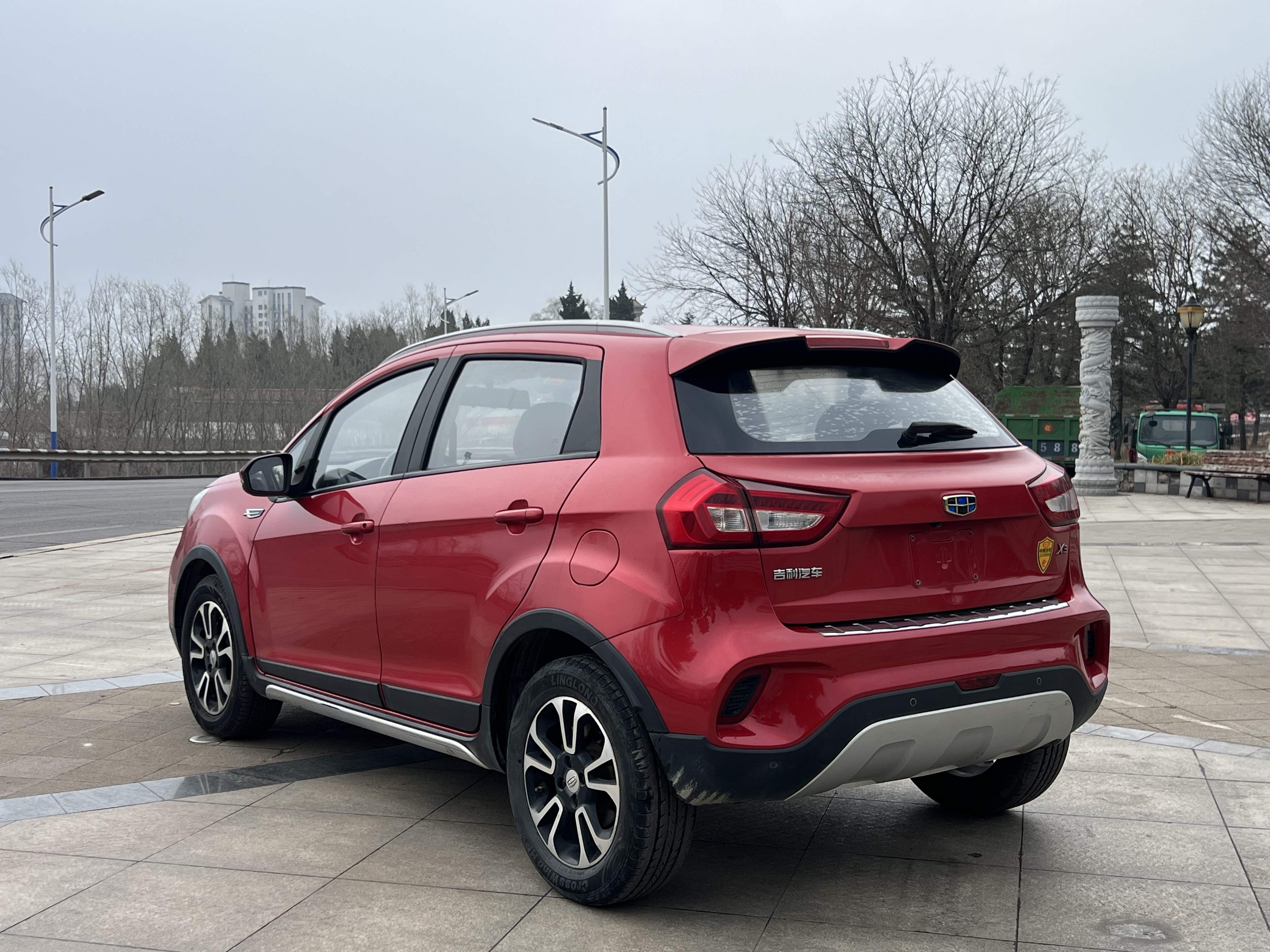 GEELY 2019 #11 GEELY 2019 car image #11