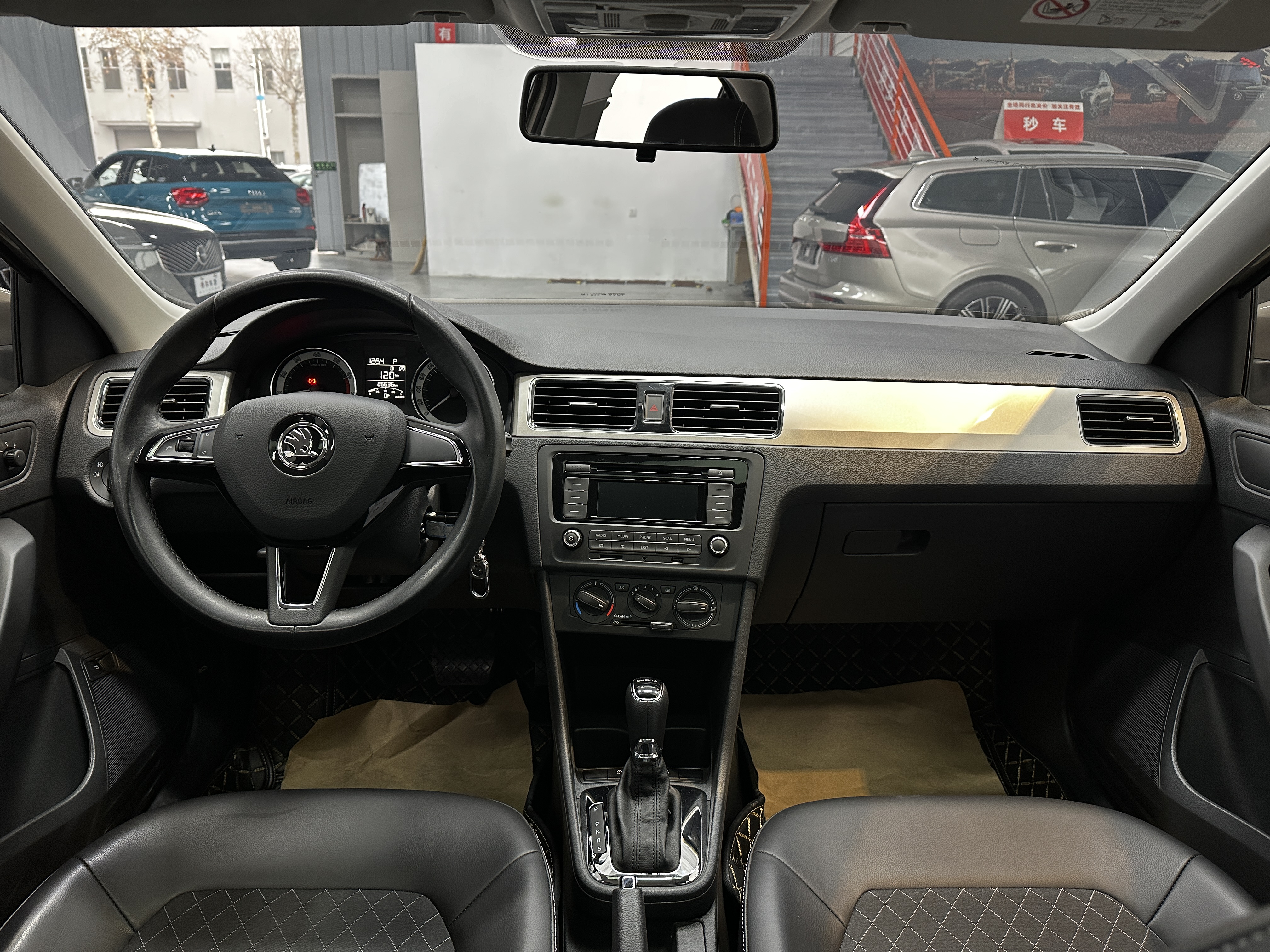 Skoda Rapid 2019 #11 Skoda Rapid 2019 car image #11