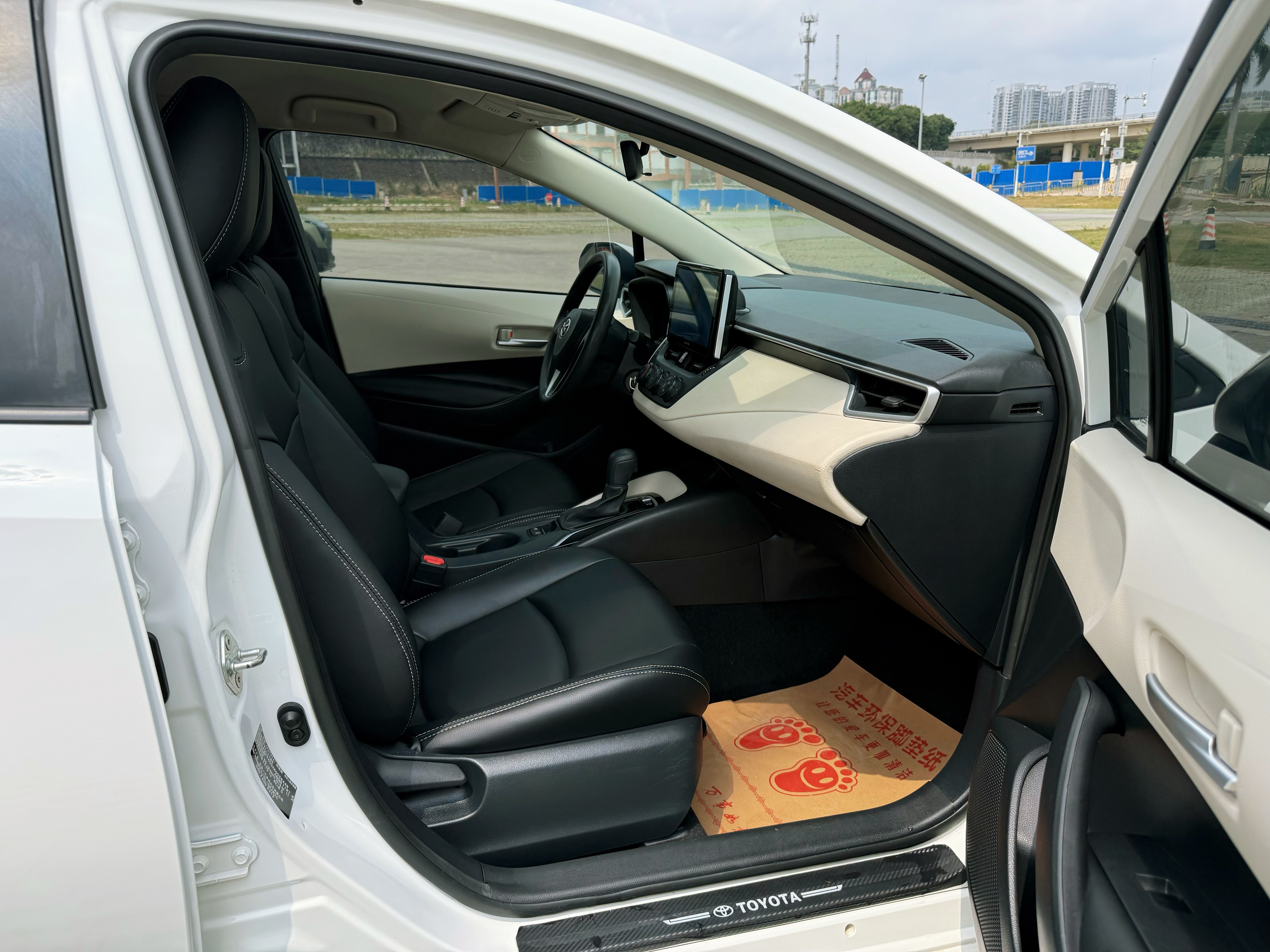 Toyota Corolla 2019 #11 Toyota Corolla 2019 car image #11