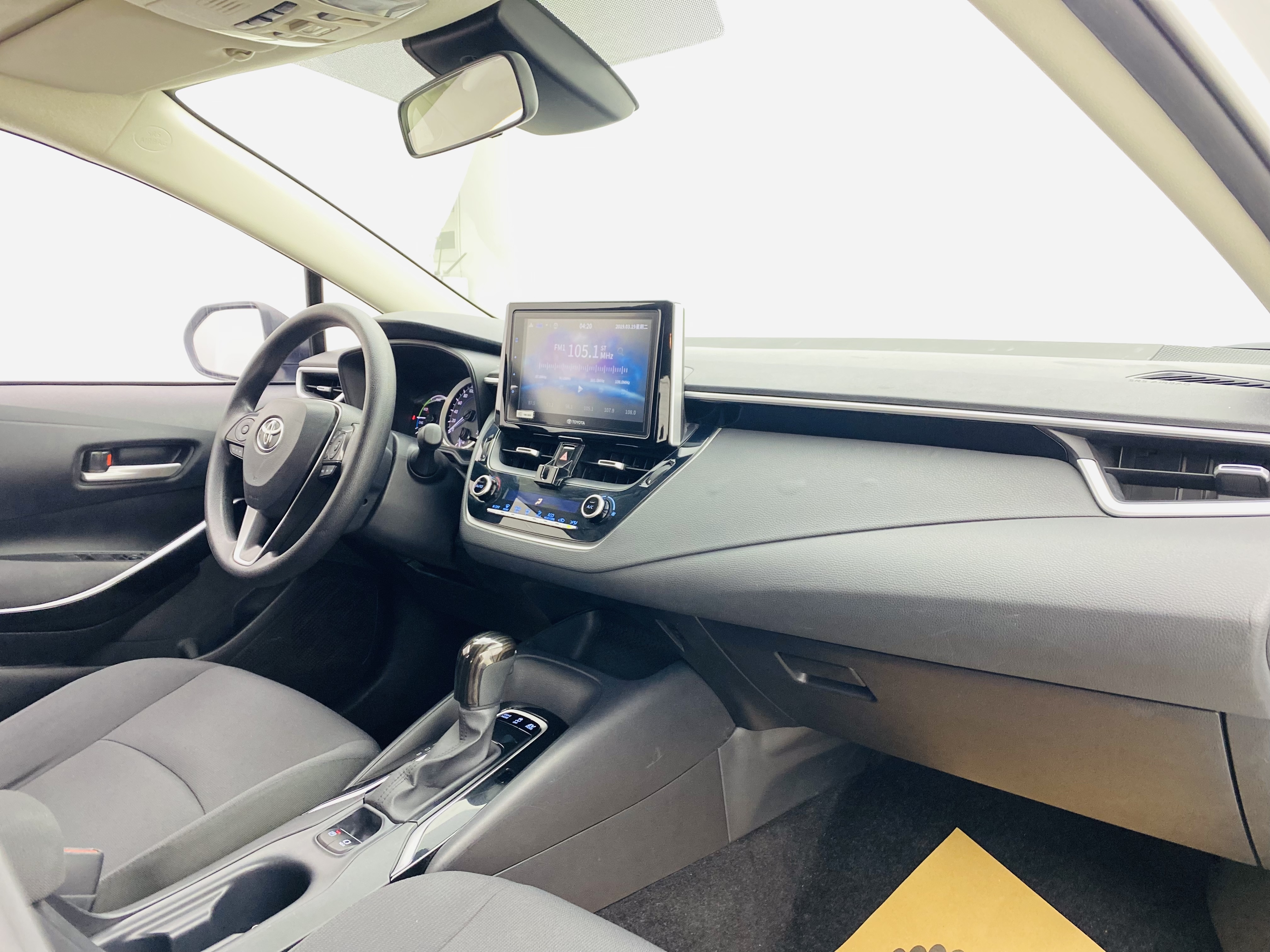 Toyota Corolla 2019 #11 Toyota Corolla 2019 car image #11