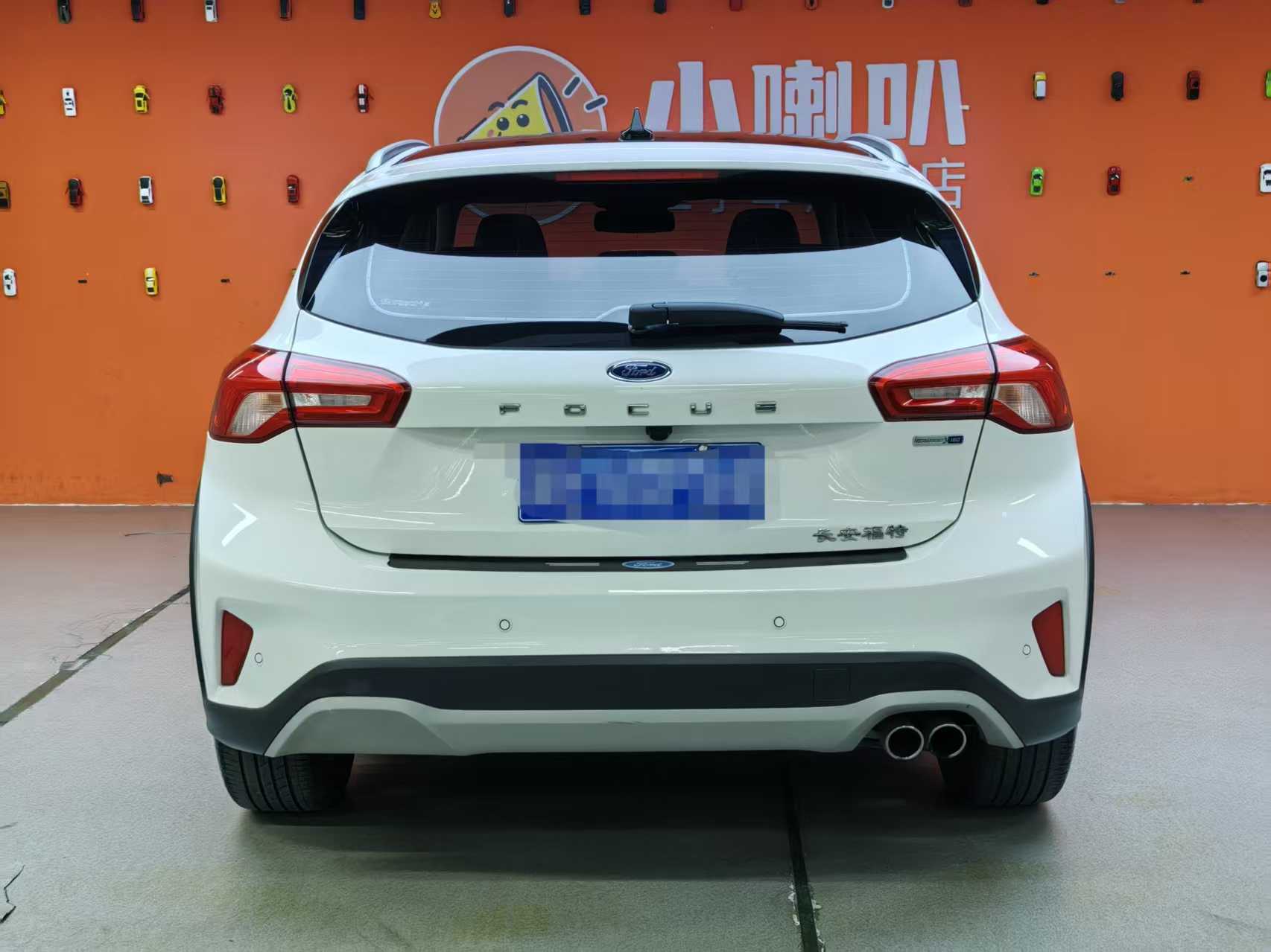 Ford Focus Active 2020 car image #11