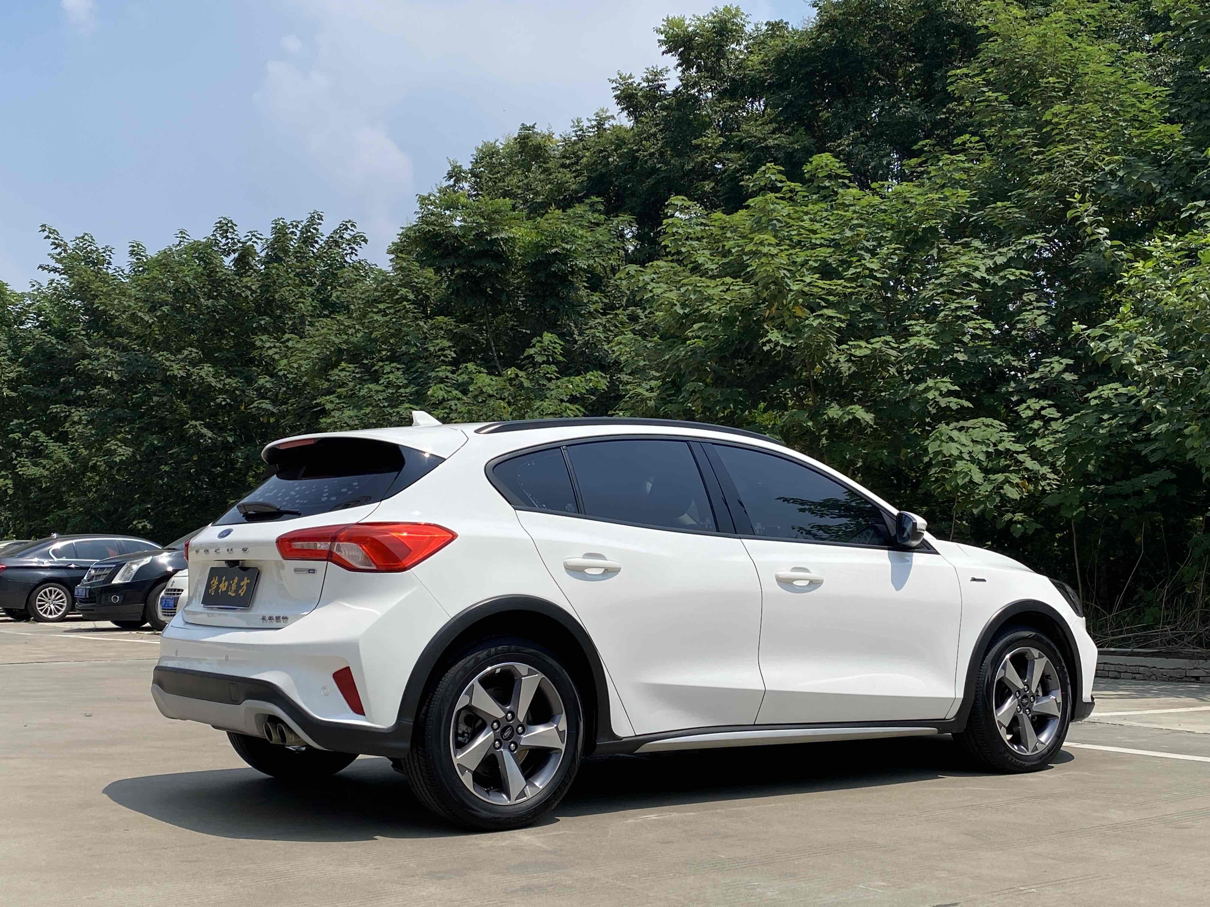 Ford Focus Active 2020 immagine di auto #11