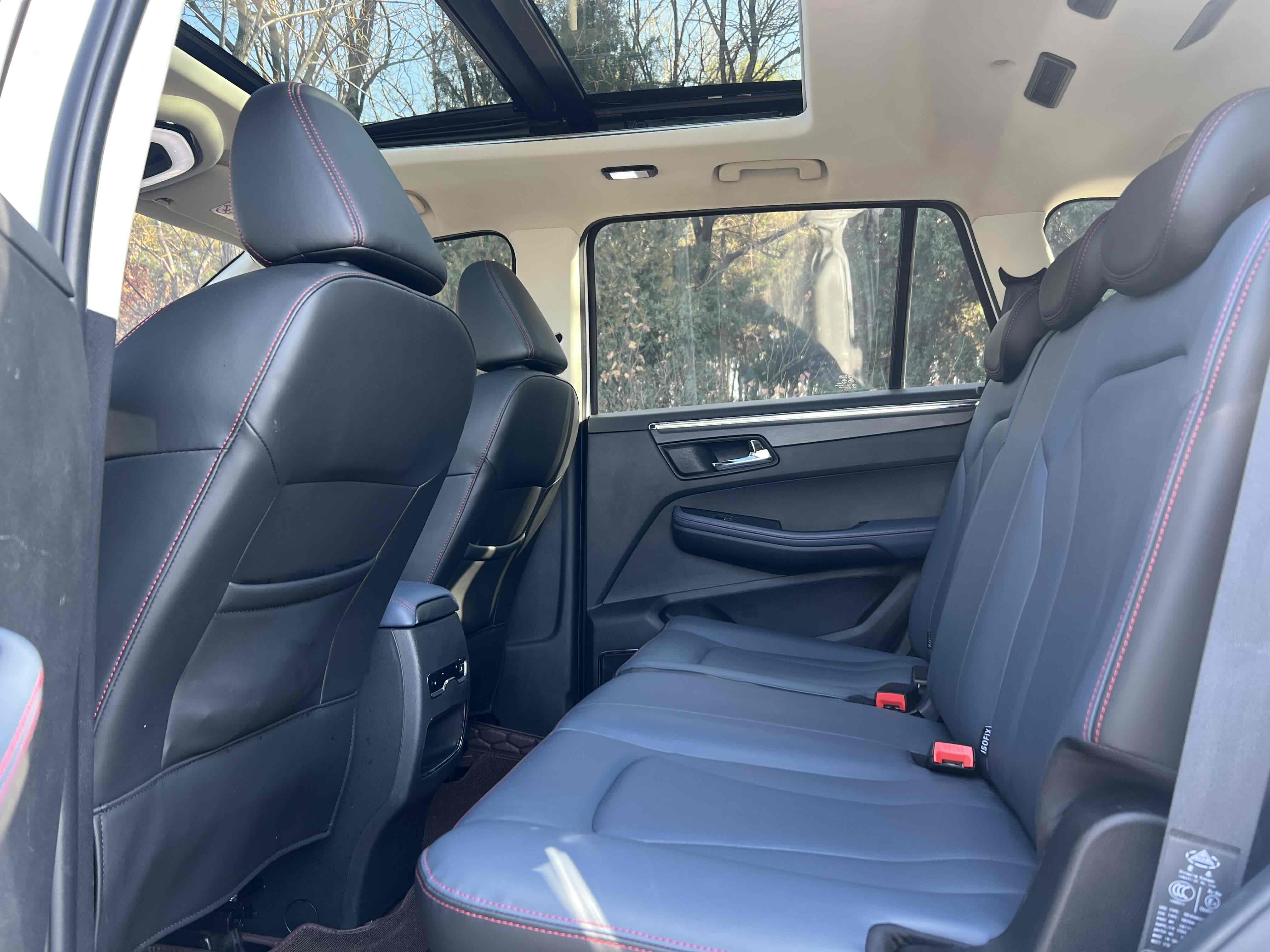 SWM G05 2020 car image #11