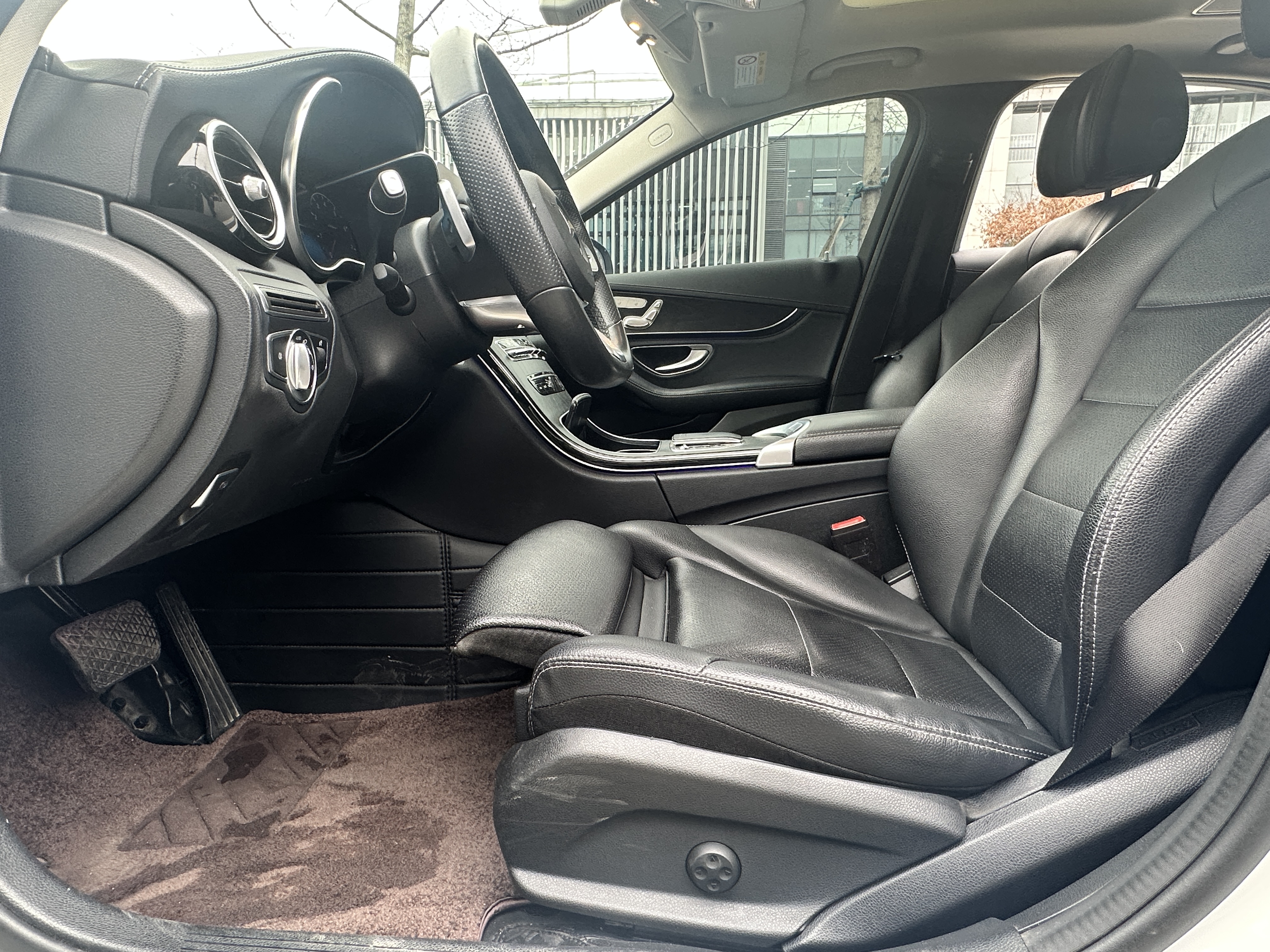 Mercedes-Benz C Class 2020 صورة سيارة #11