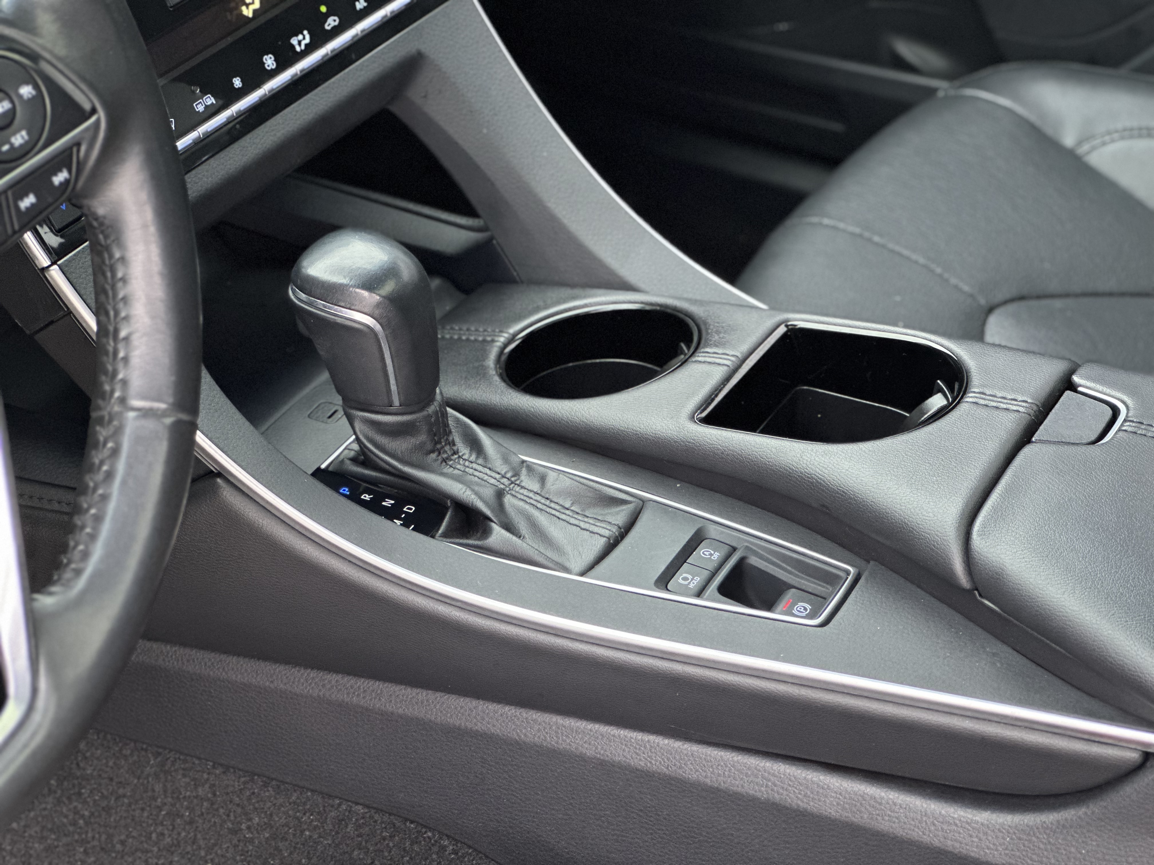 Toyota Avalon 2021 car image #11