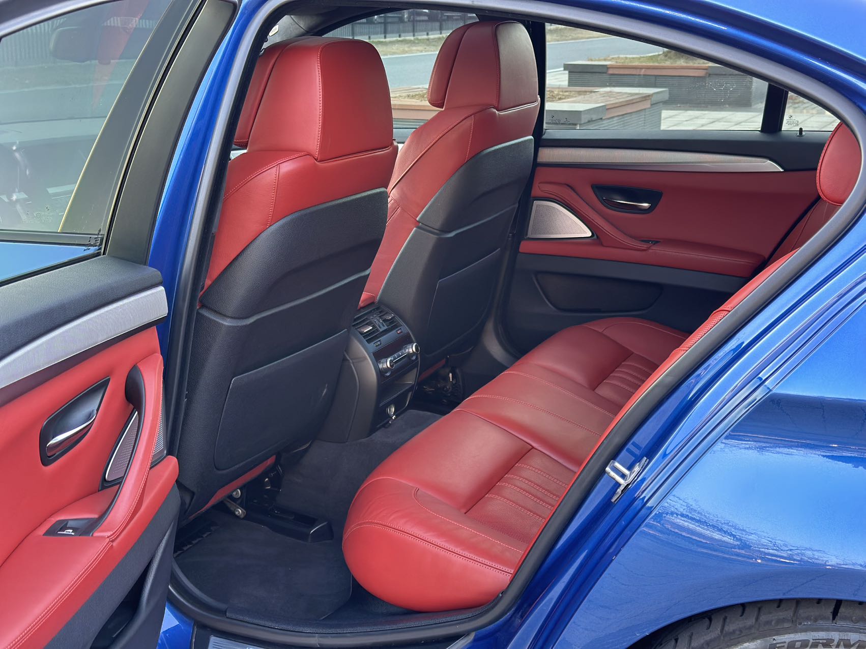 BMW M5 2015 صورة سيارة #11