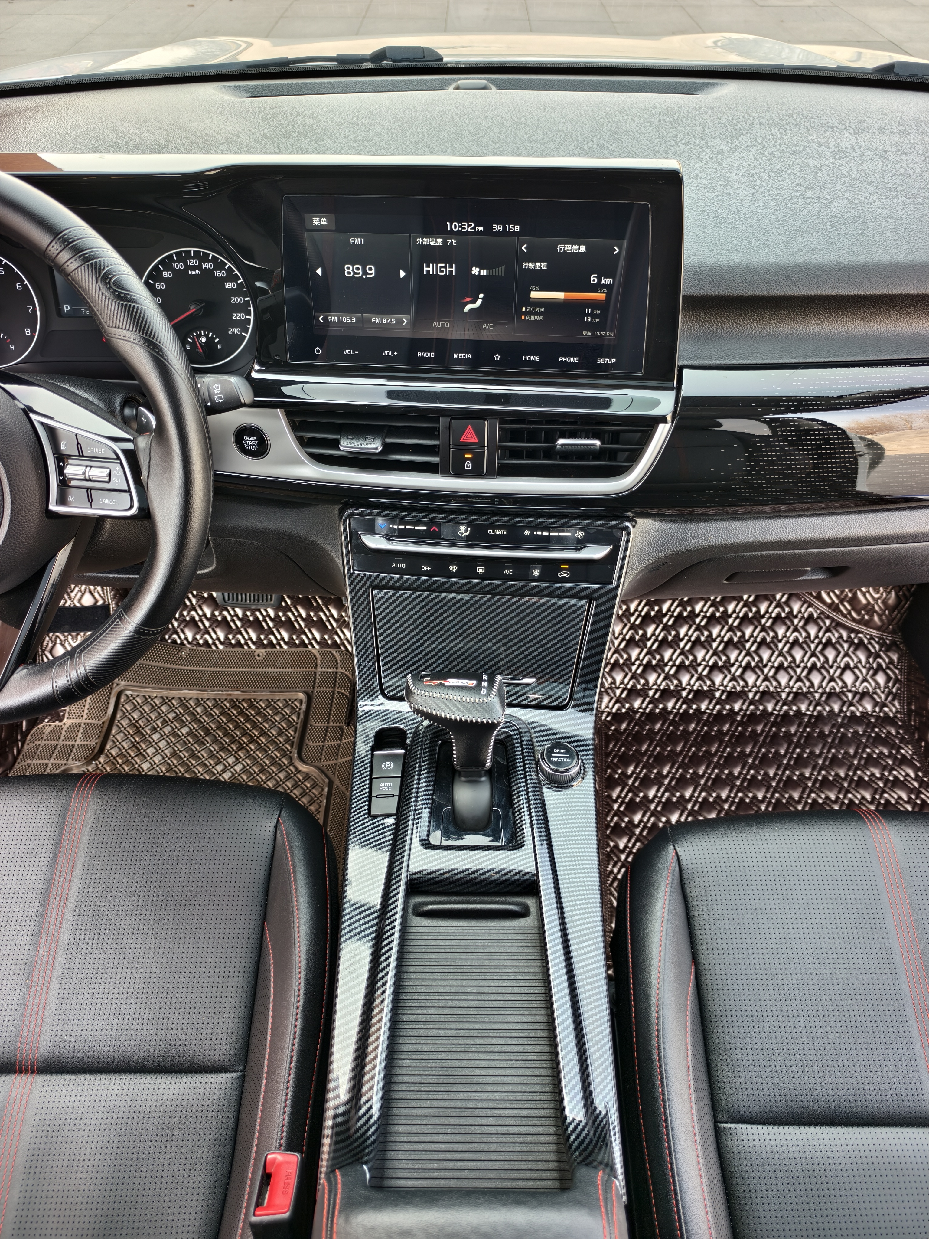 Kia Stonic 2021 изображение автомобиля #11