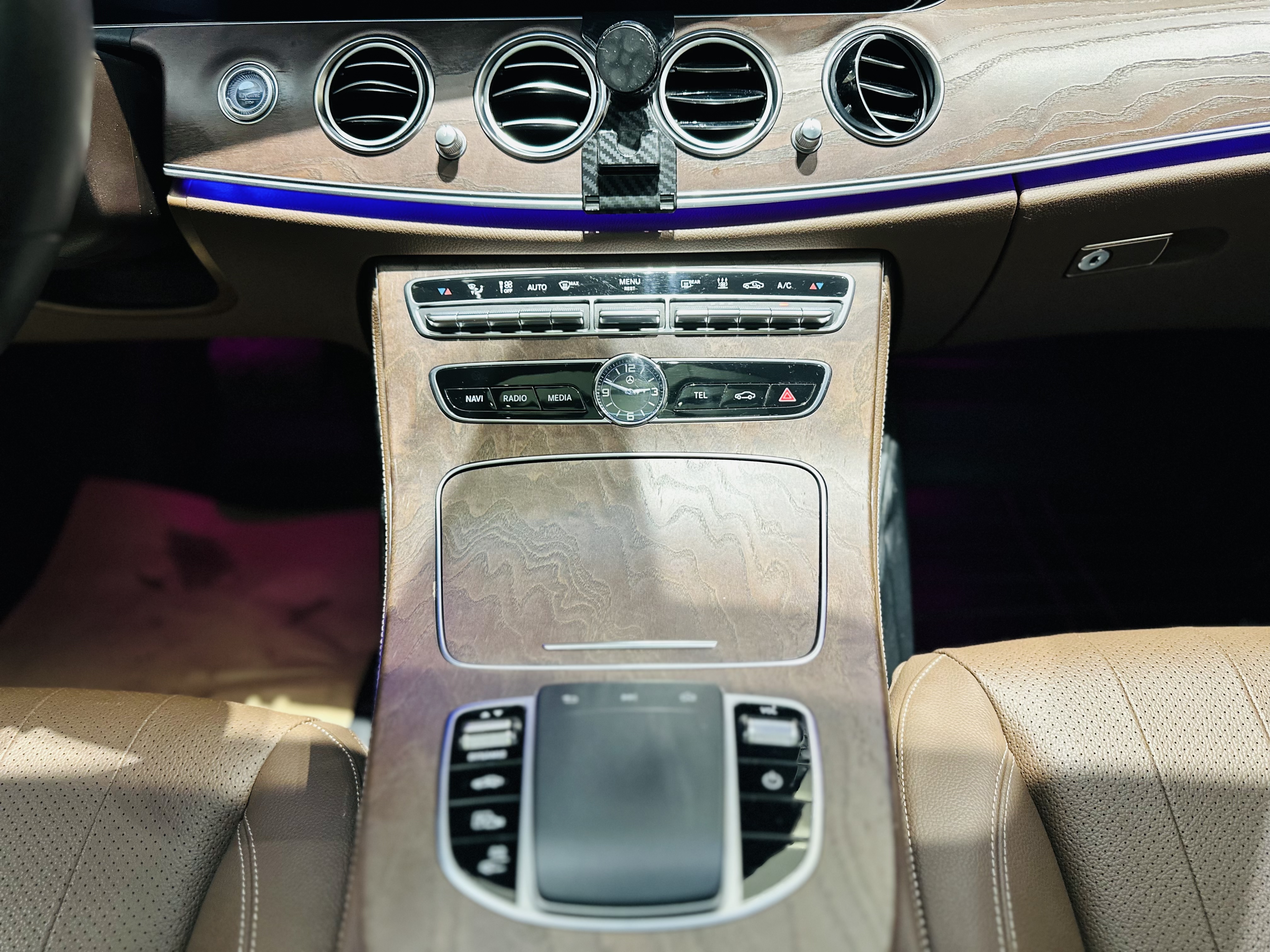 Mercedes-Benz E Class New Energy 2020 immagine di auto #11