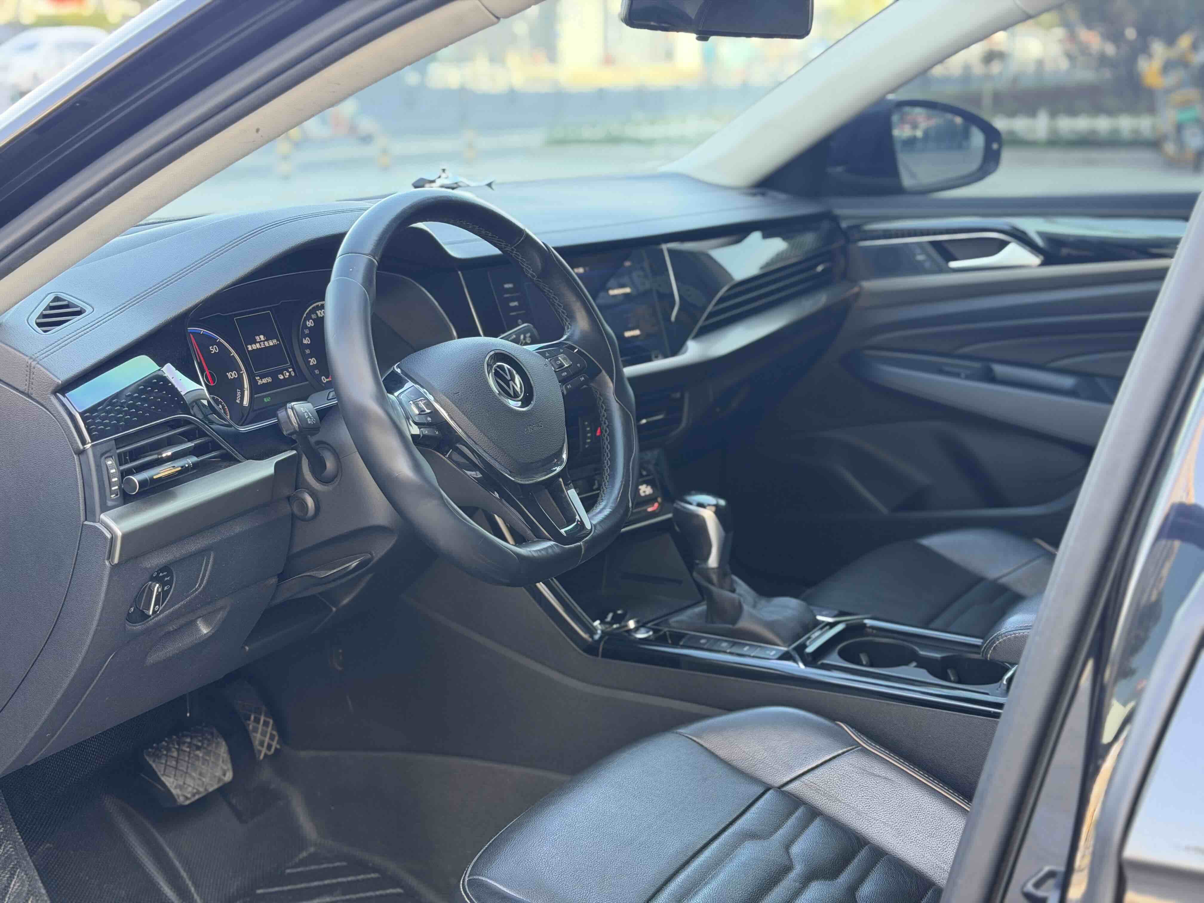 Volkswagen Passat New Energy 2021 immagine di auto #11