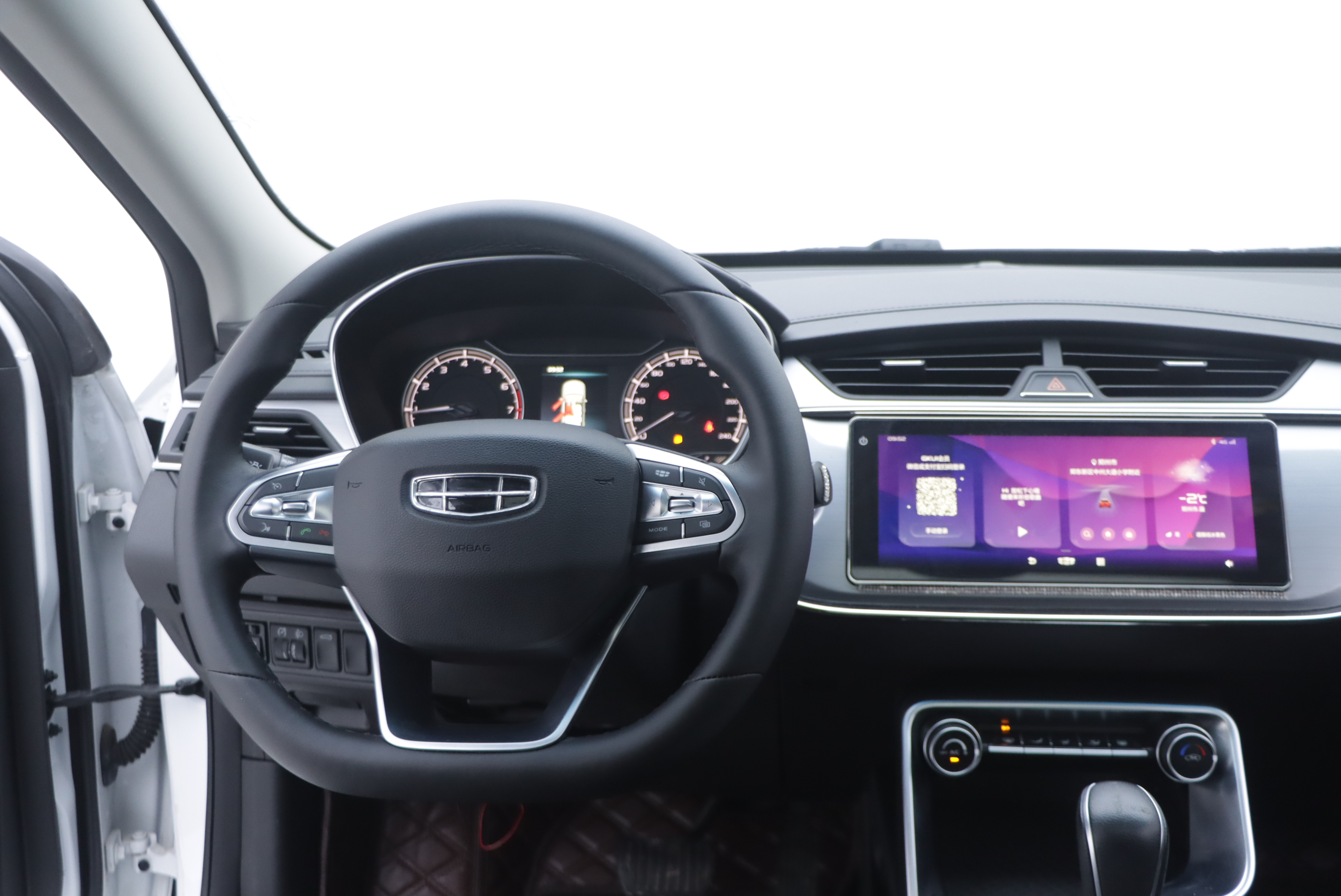 GEELY Binray 2021 car image #11