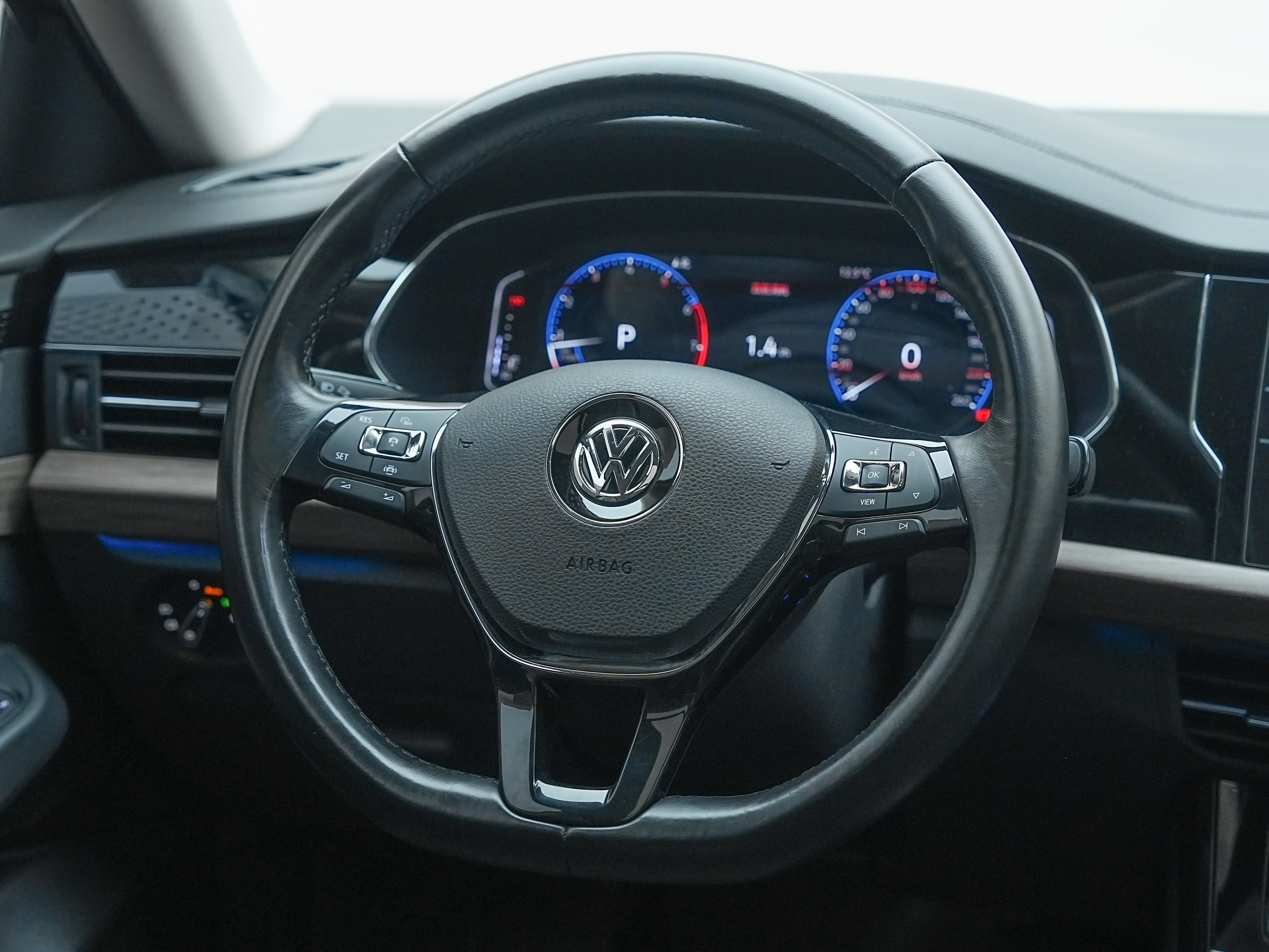 Volkswagen Passat 2020 immagine di auto #11