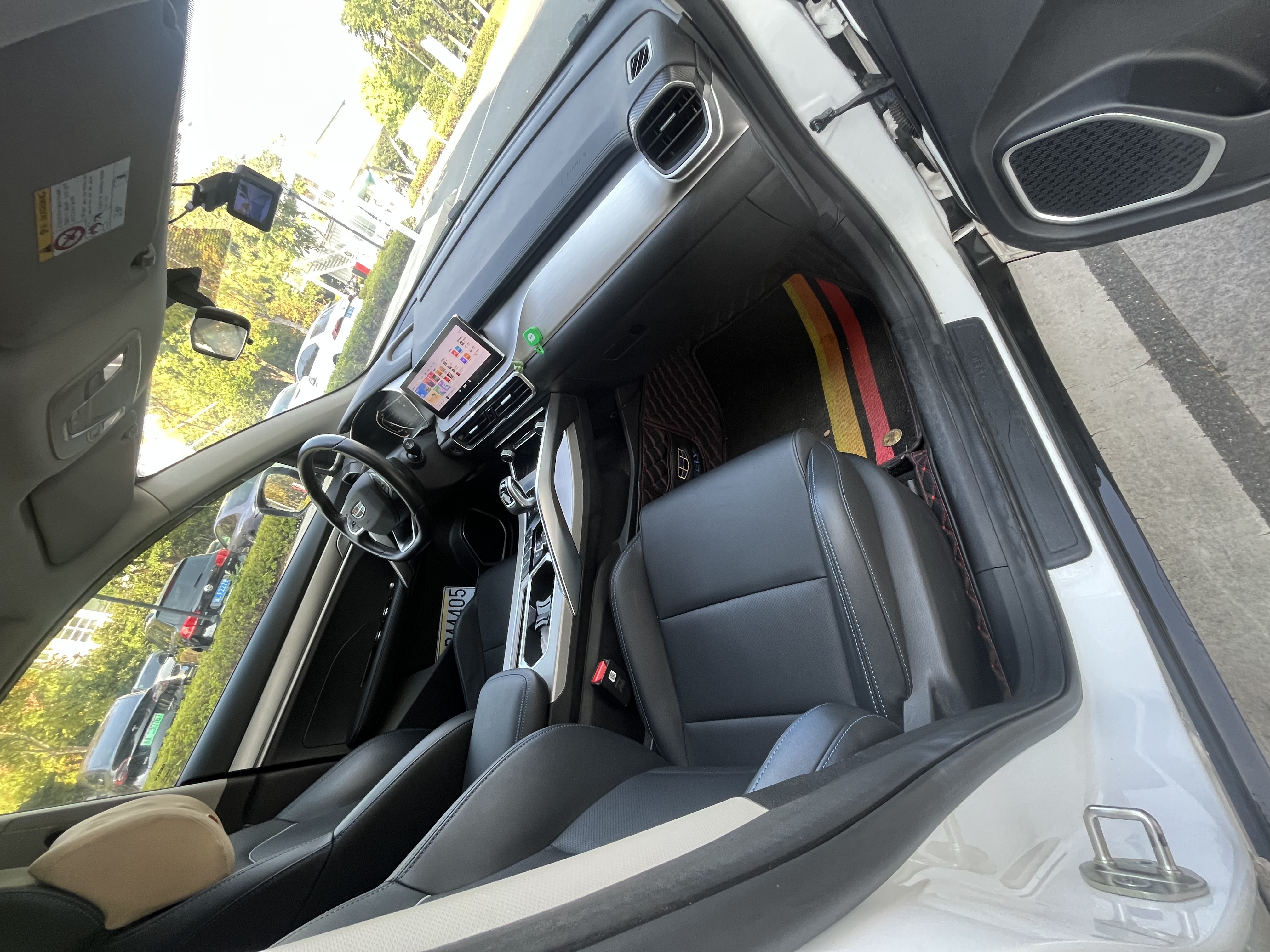 GEELY Coolray New Energy 2021 car image #11