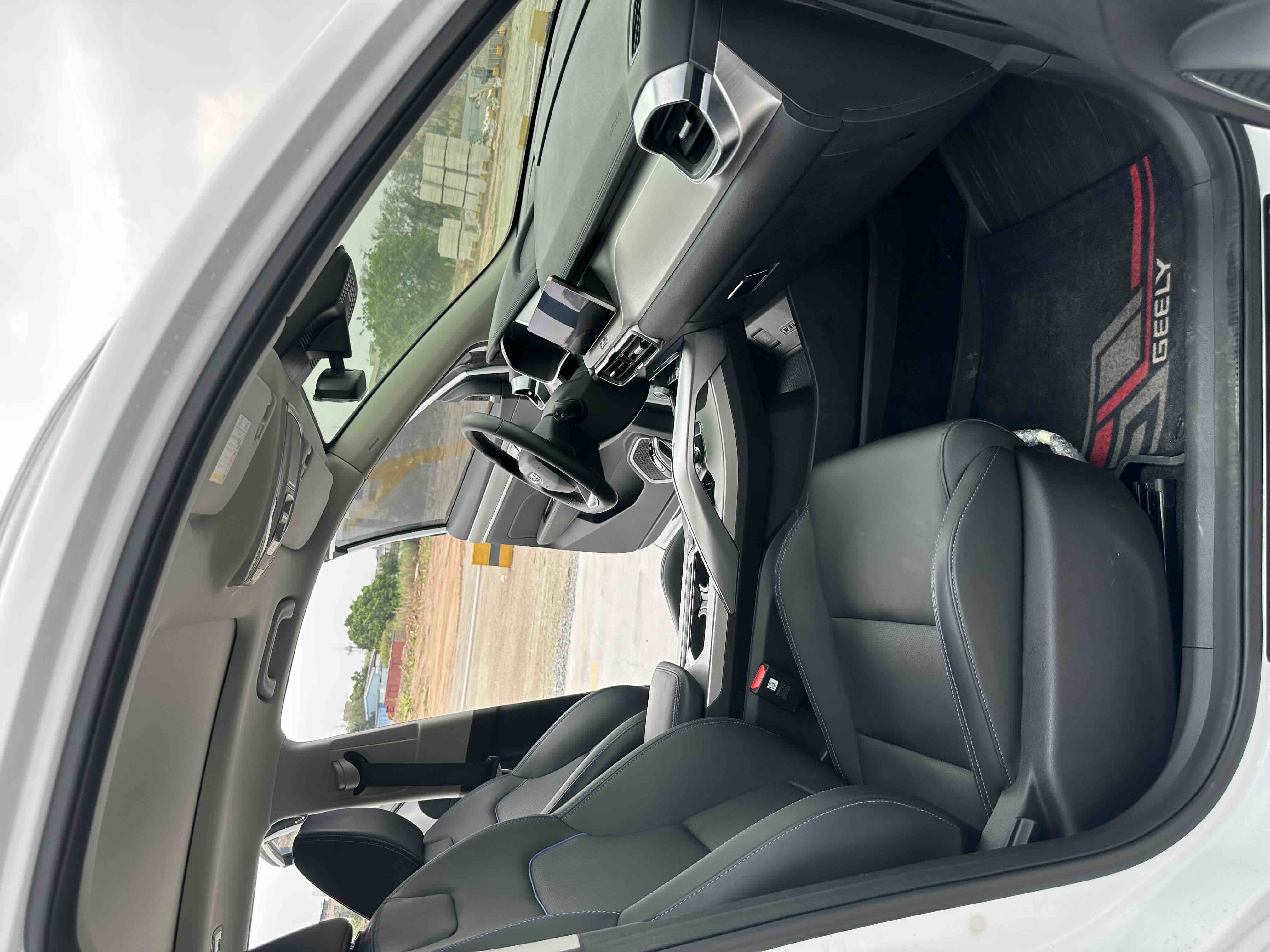 GEELY Coolray New Energy 2019 car image #11