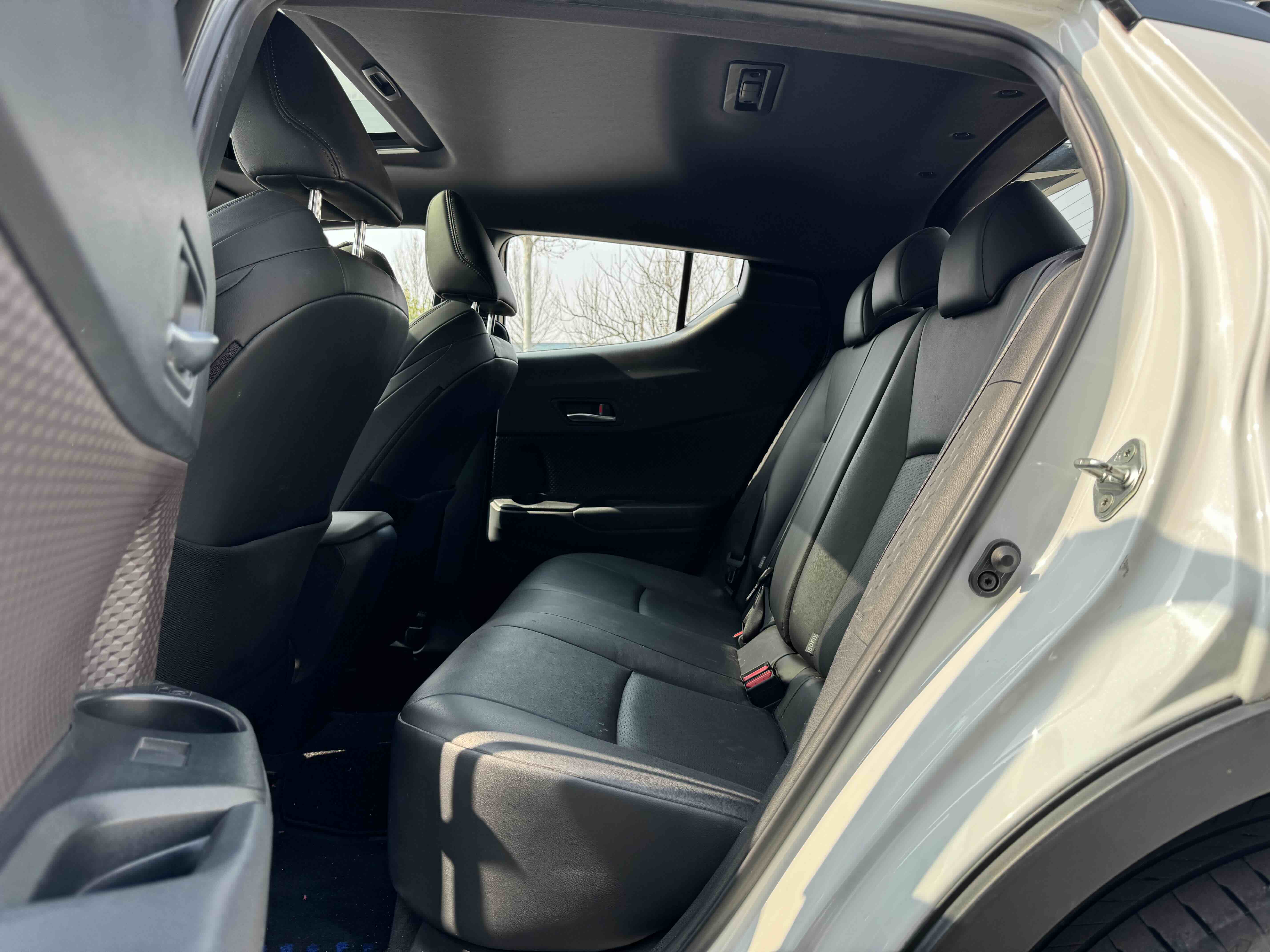 Toyota C-HR EV 2020 car image #11