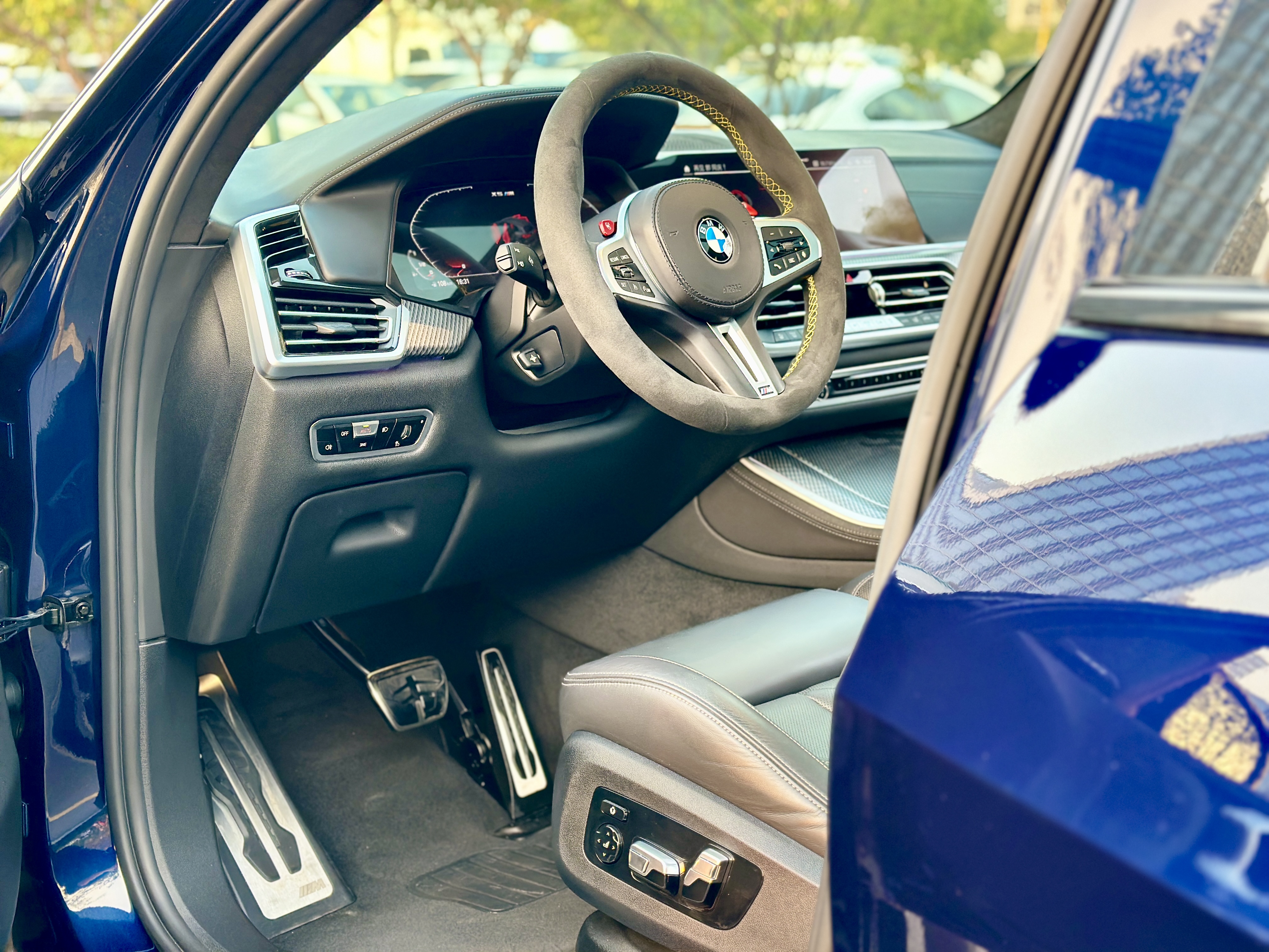 BMW X5 M 2021 car image #11