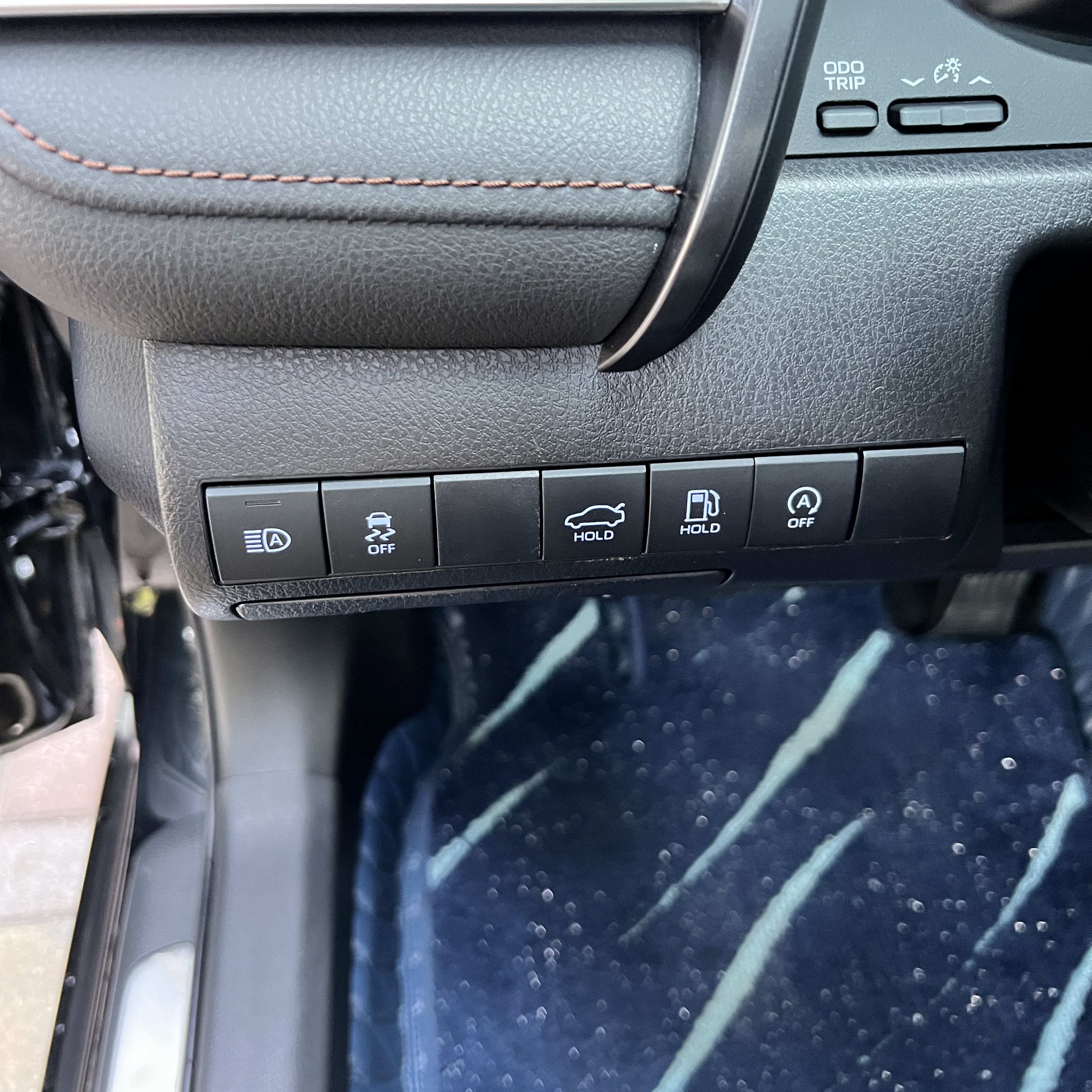 Toyota Camry 2021 immagine di auto #11