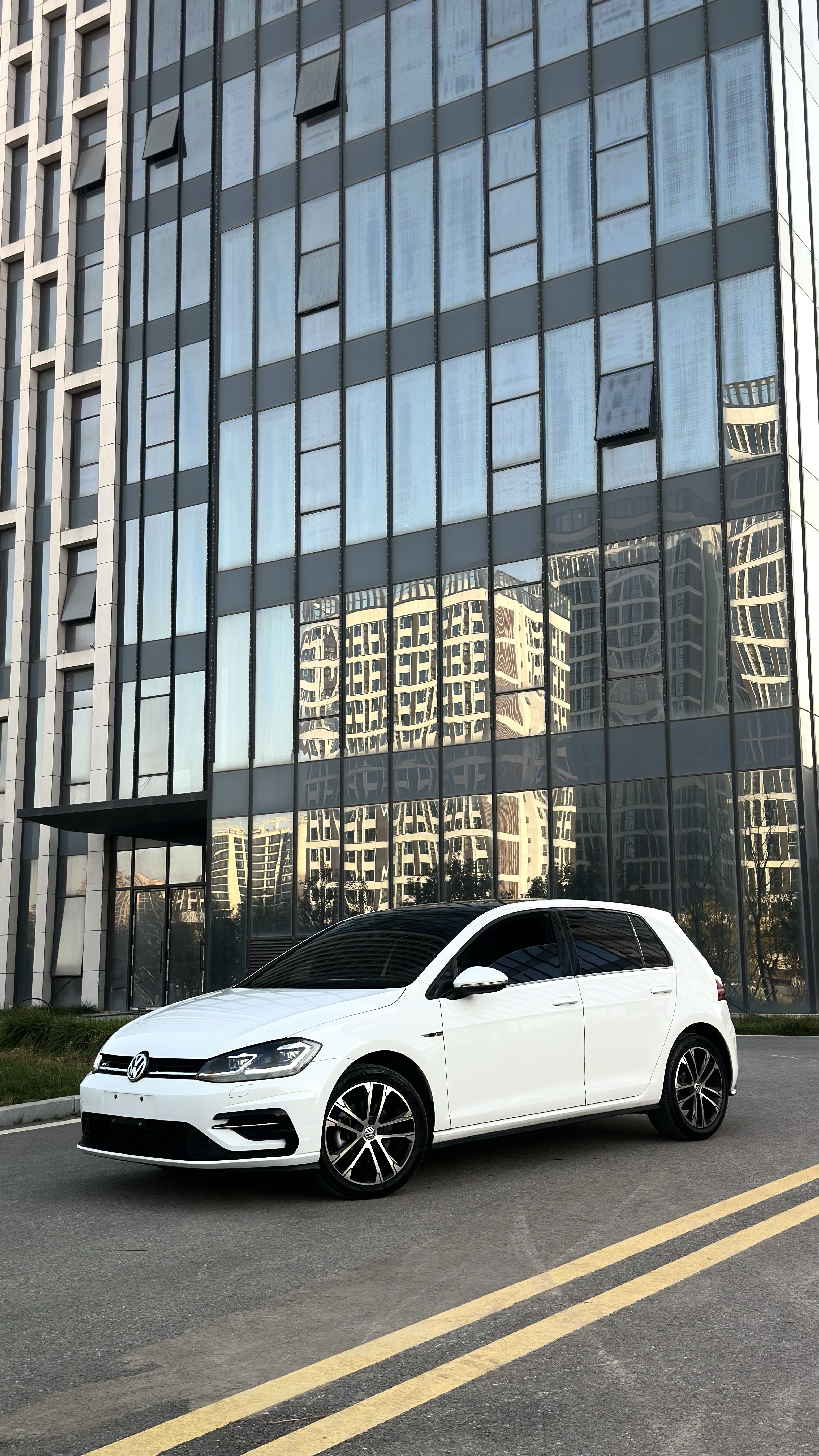 Volkswagen Golf 2020 #11 Volkswagen Golf 2020 car image #11
