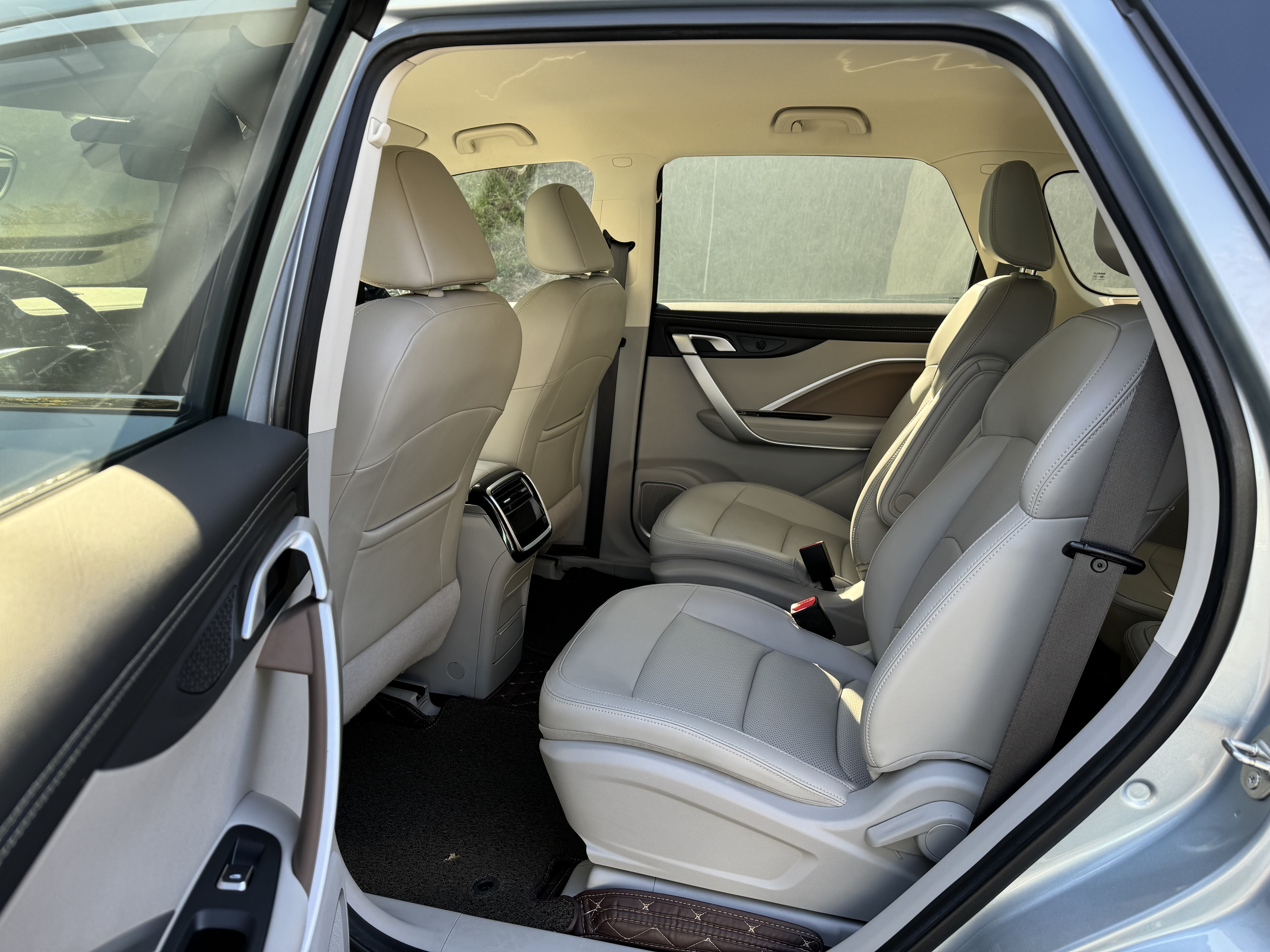 GEELY JiaJi New Energy 2021 car image #11