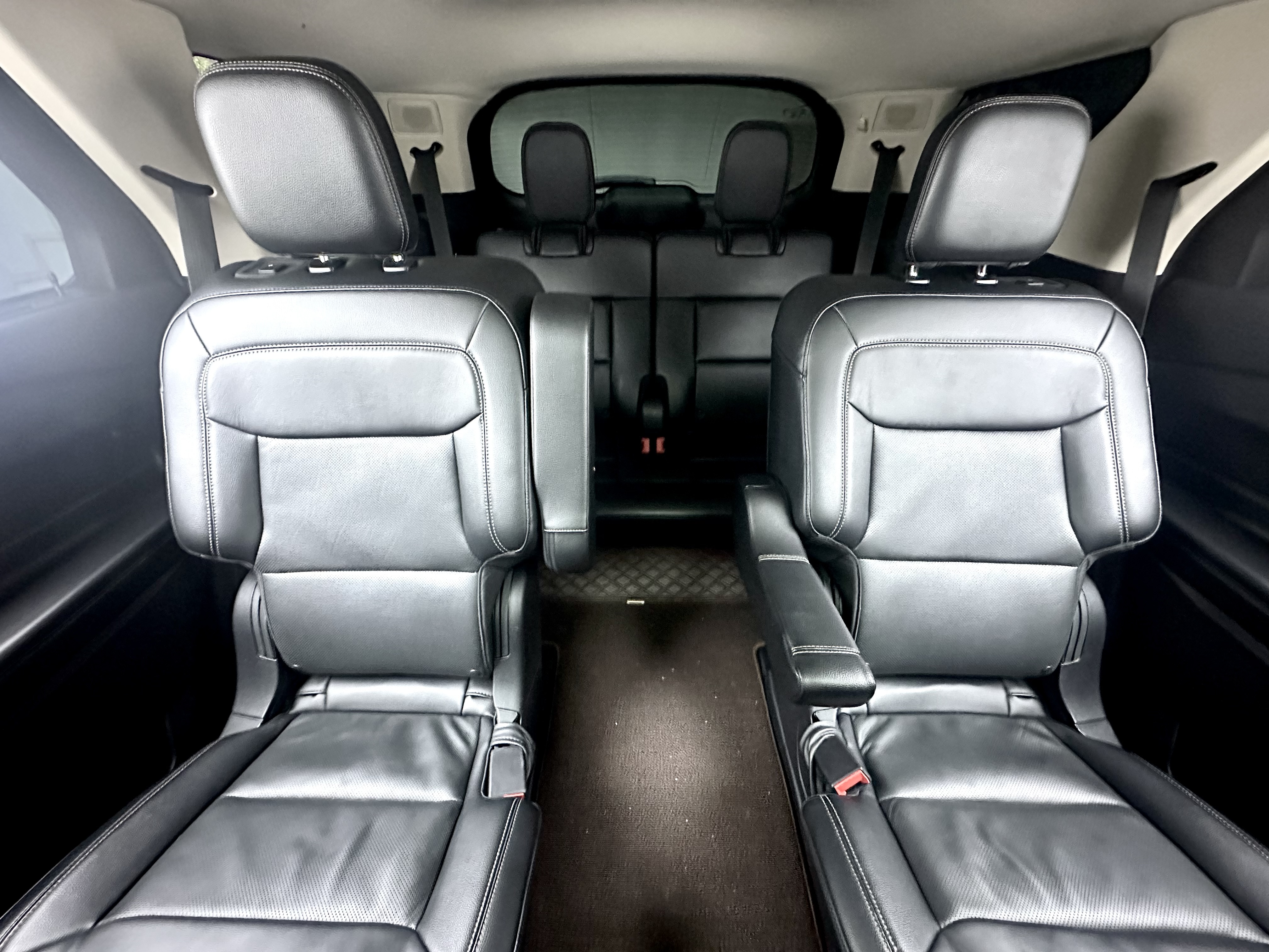 Ford Explorer 2022 #11 Ford Explorer 2022 car image #11