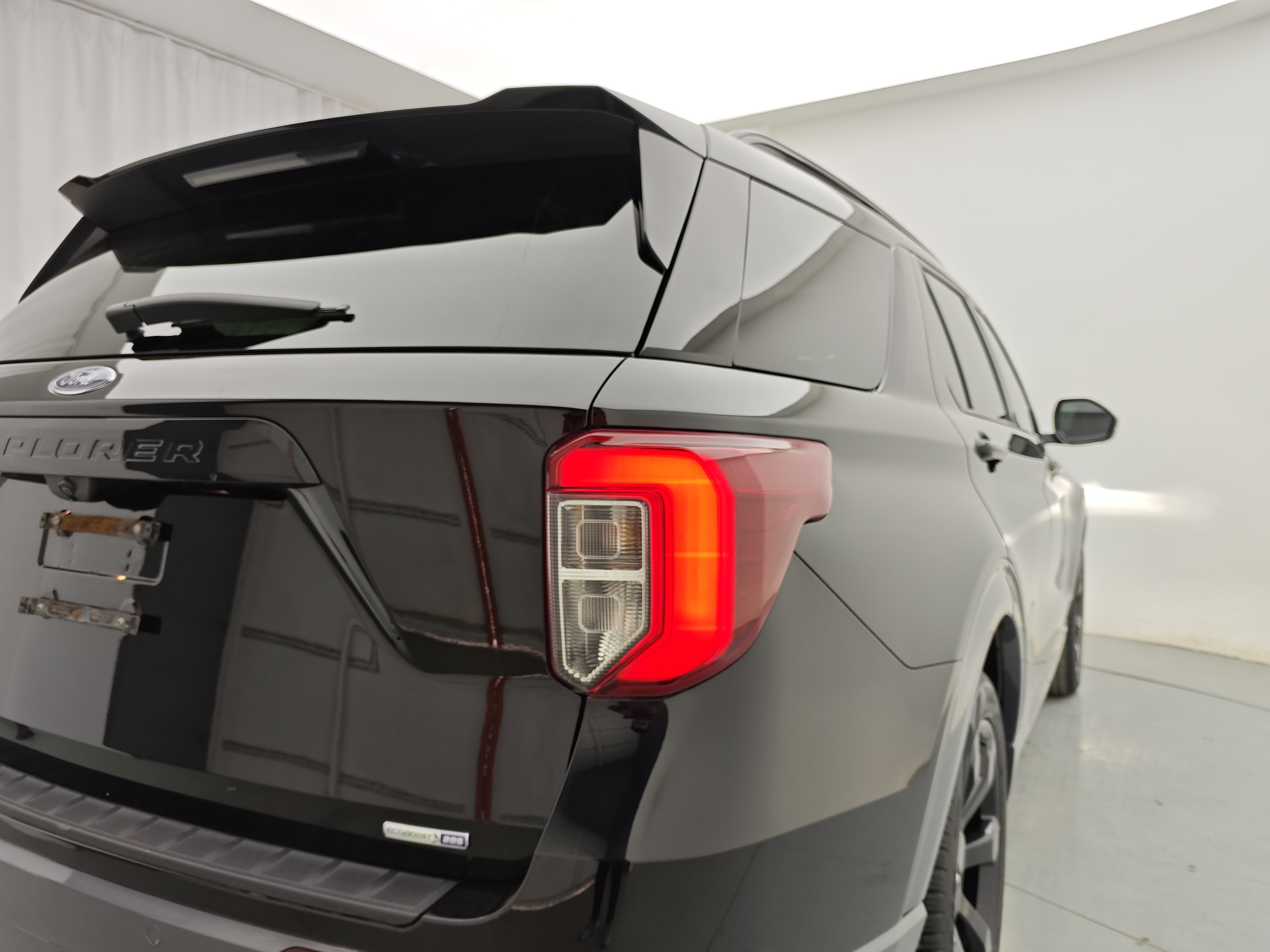 Ford Explorer 2021 car image #11