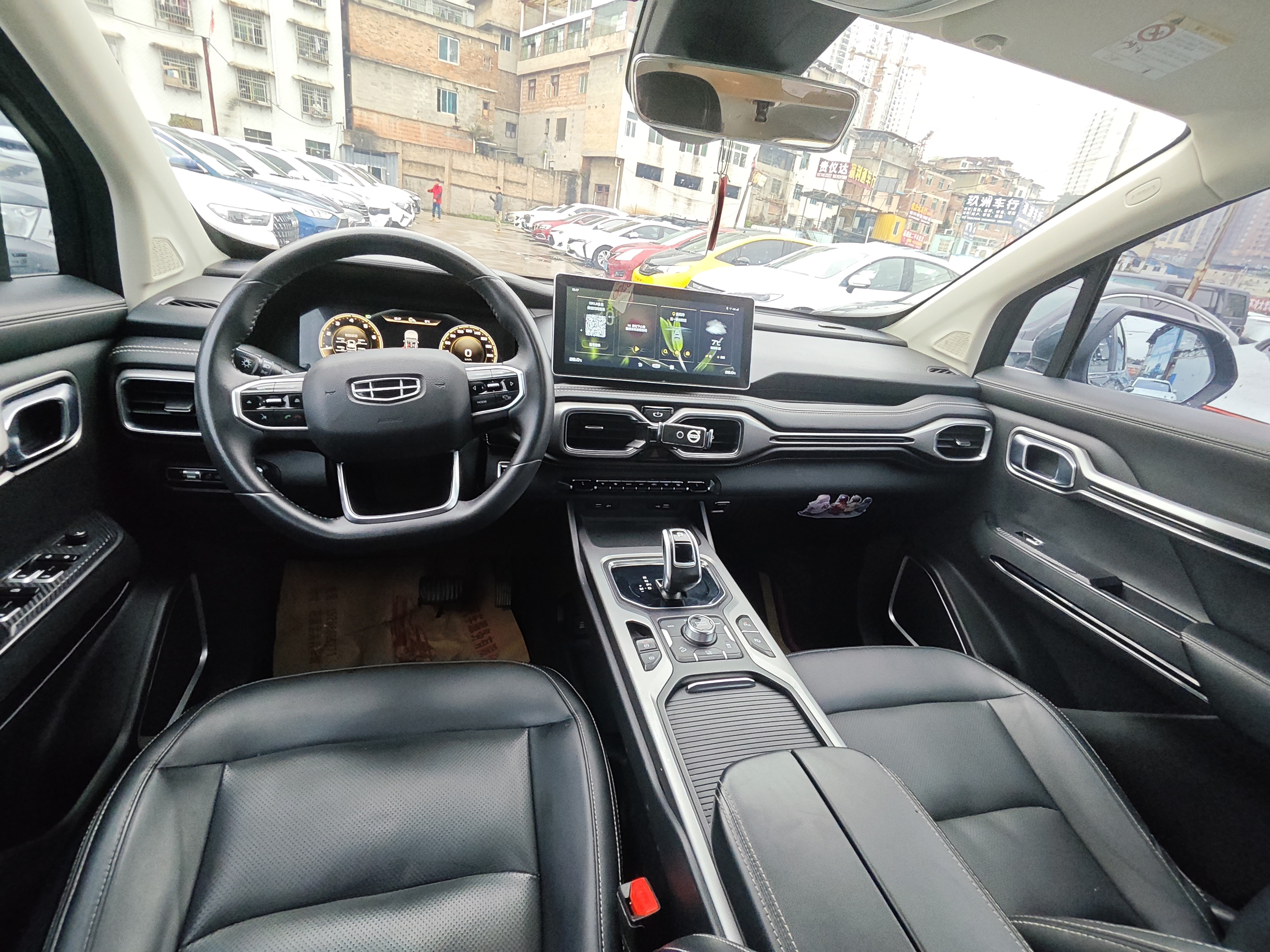 GEELY Okavango 2021 car image #11