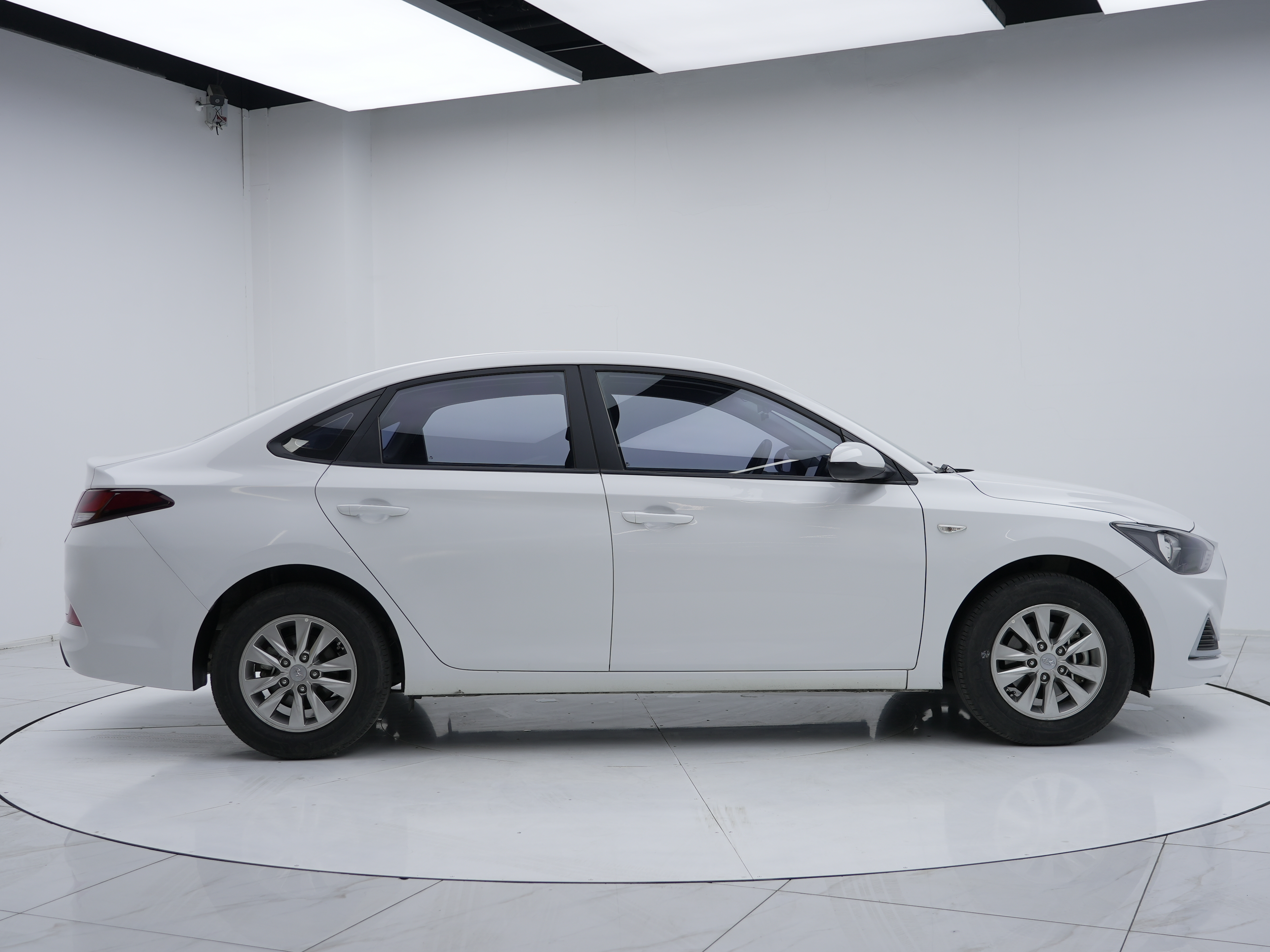 Hyundai Elantra HD 2020 car image #11