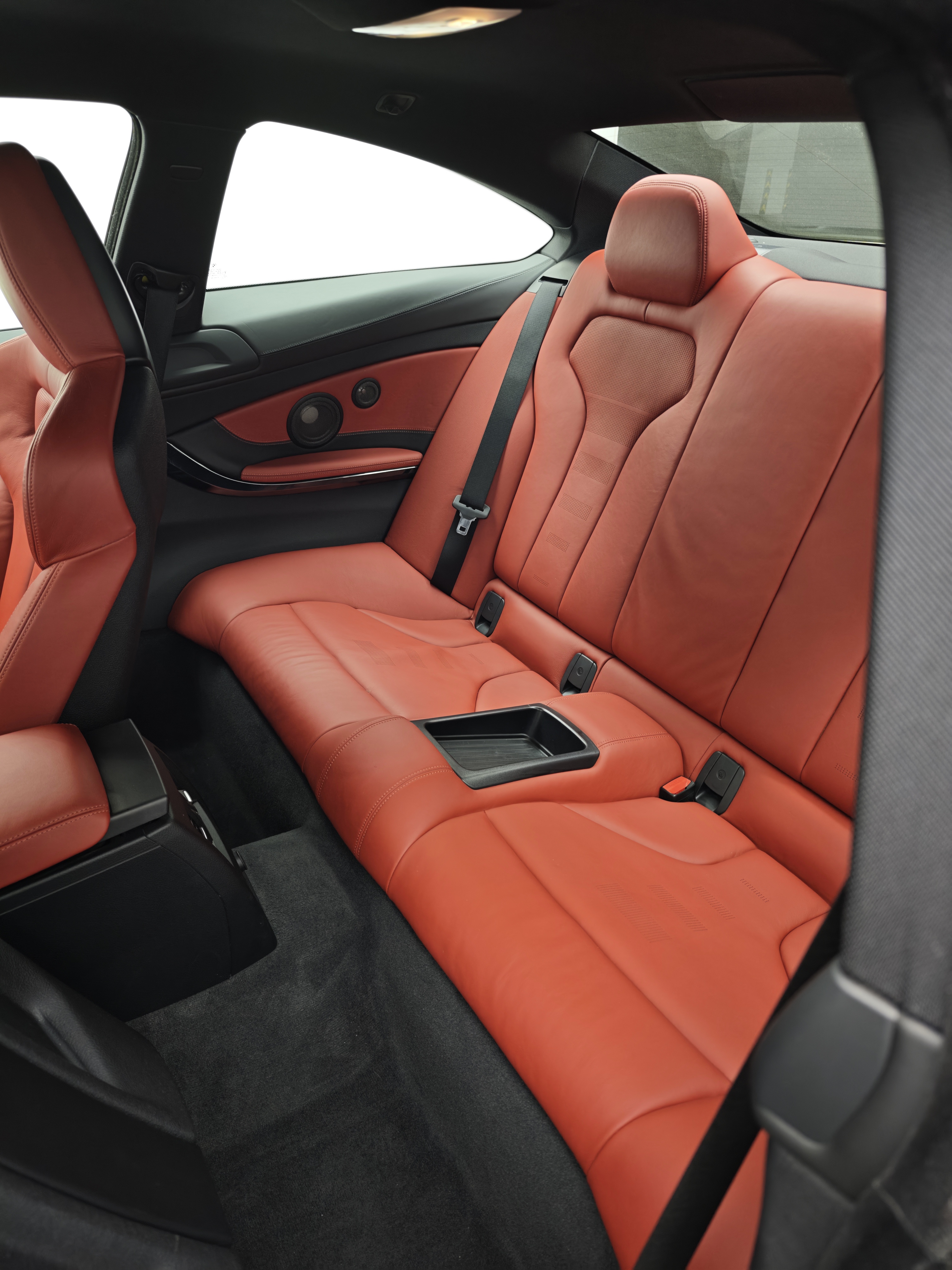 BMW M4 2016 car image #11