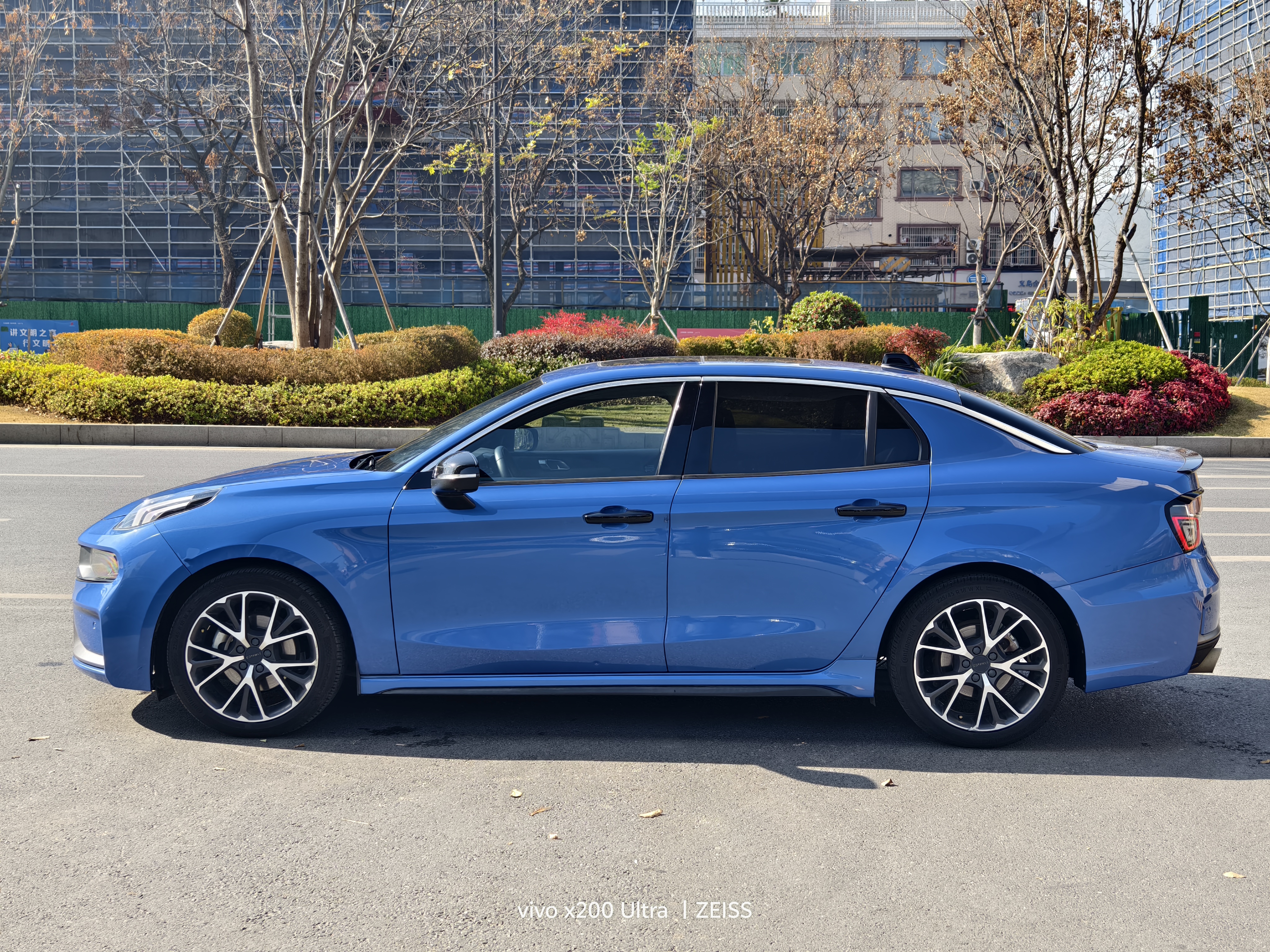 Lynk & Co 03 2021 car image #11