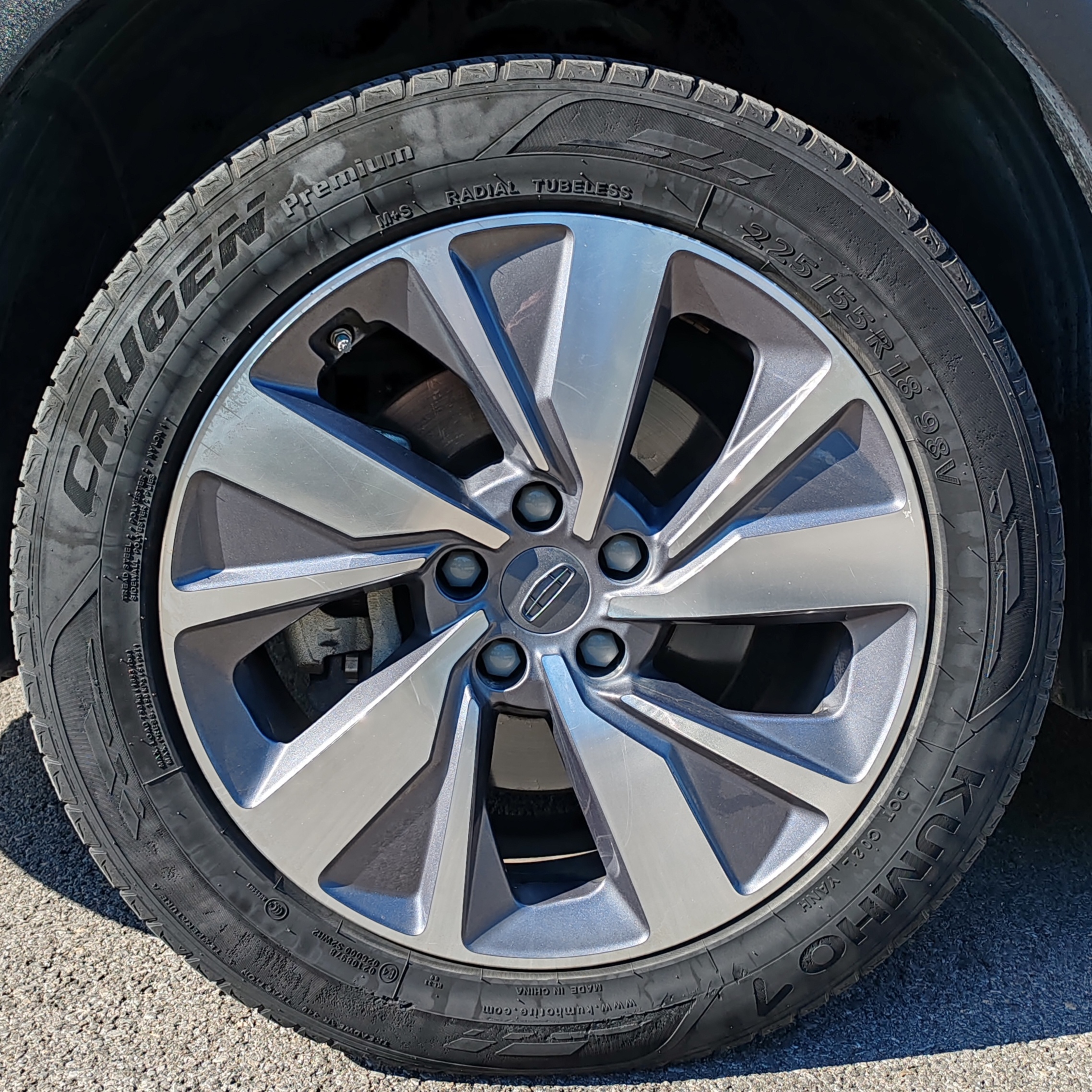 GEELY Okavango 2021 car image #11