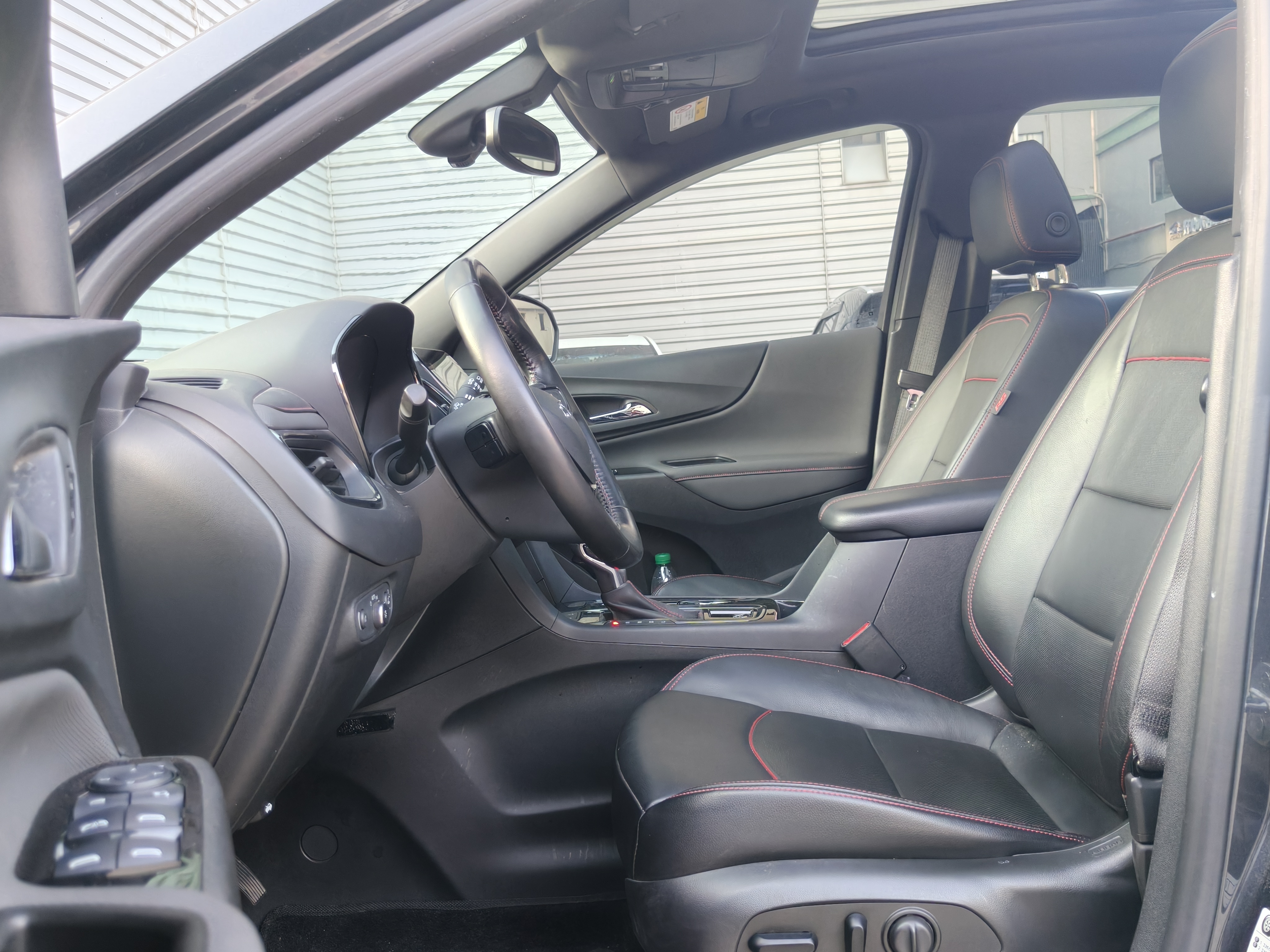 Chevrolet Equinox 2021 car image #11