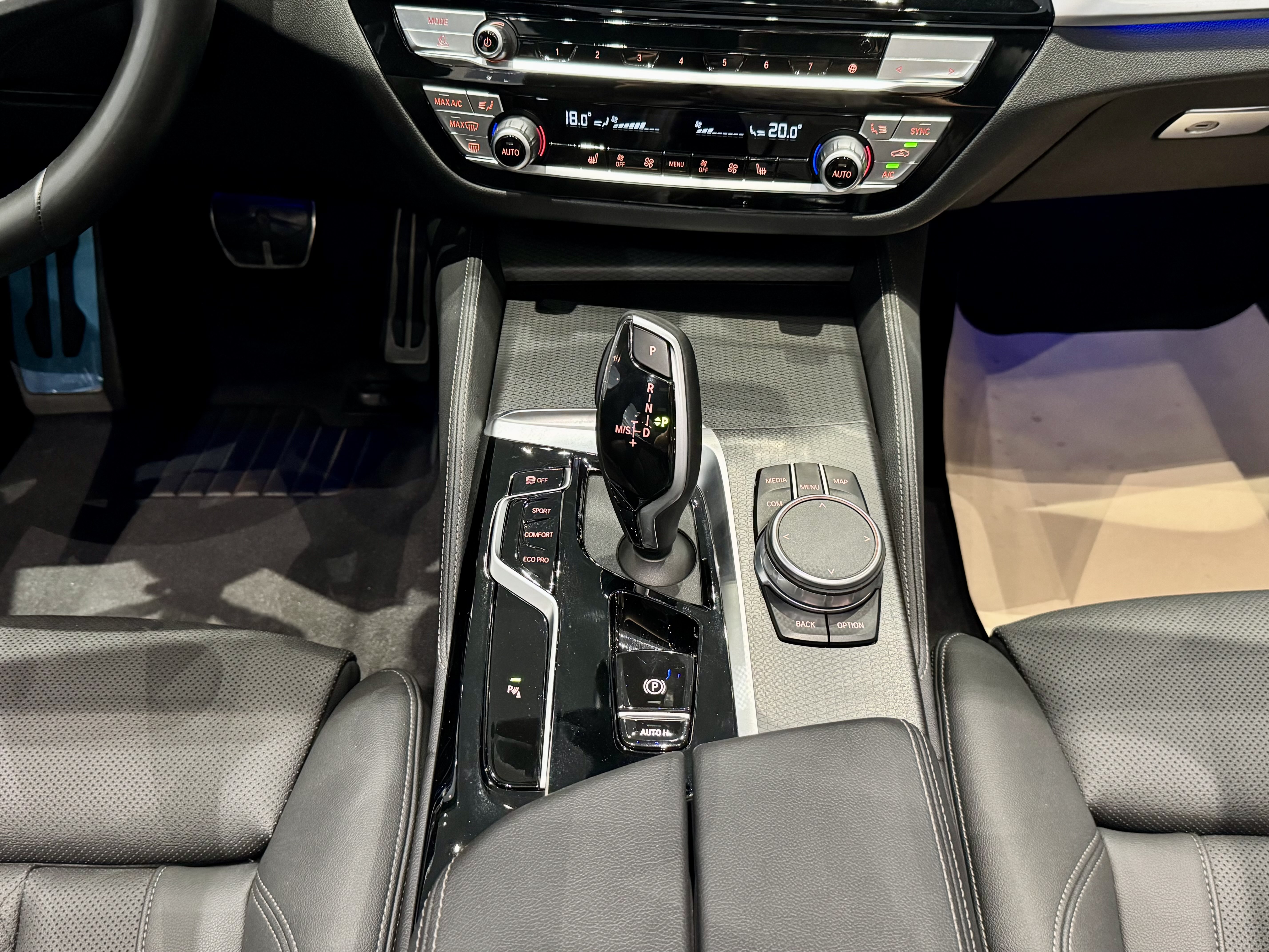 BMW 5 Series (Imported) 2021 #11 BMW 5 Series (Imported) 2021 car image #11