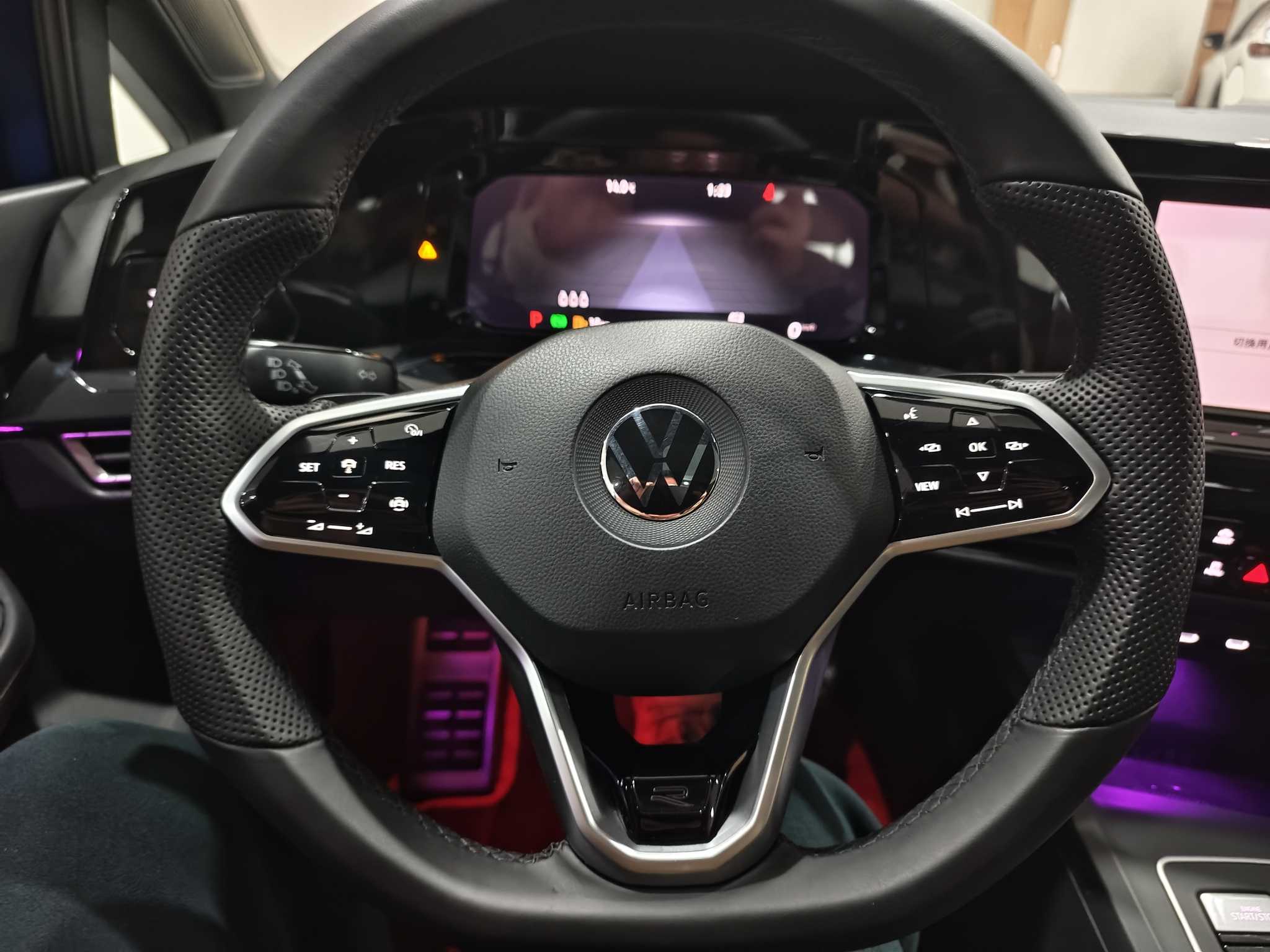 Volkswagen Golf 2021 car image #11
