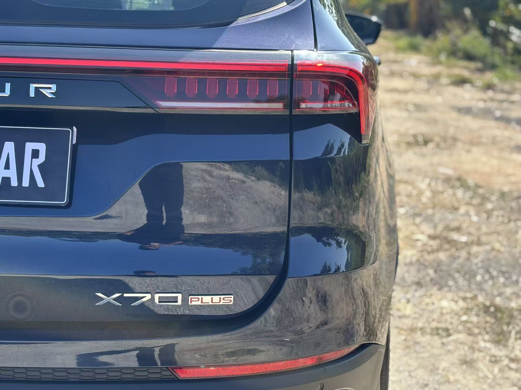 X70 PLUS 2021 car image #11