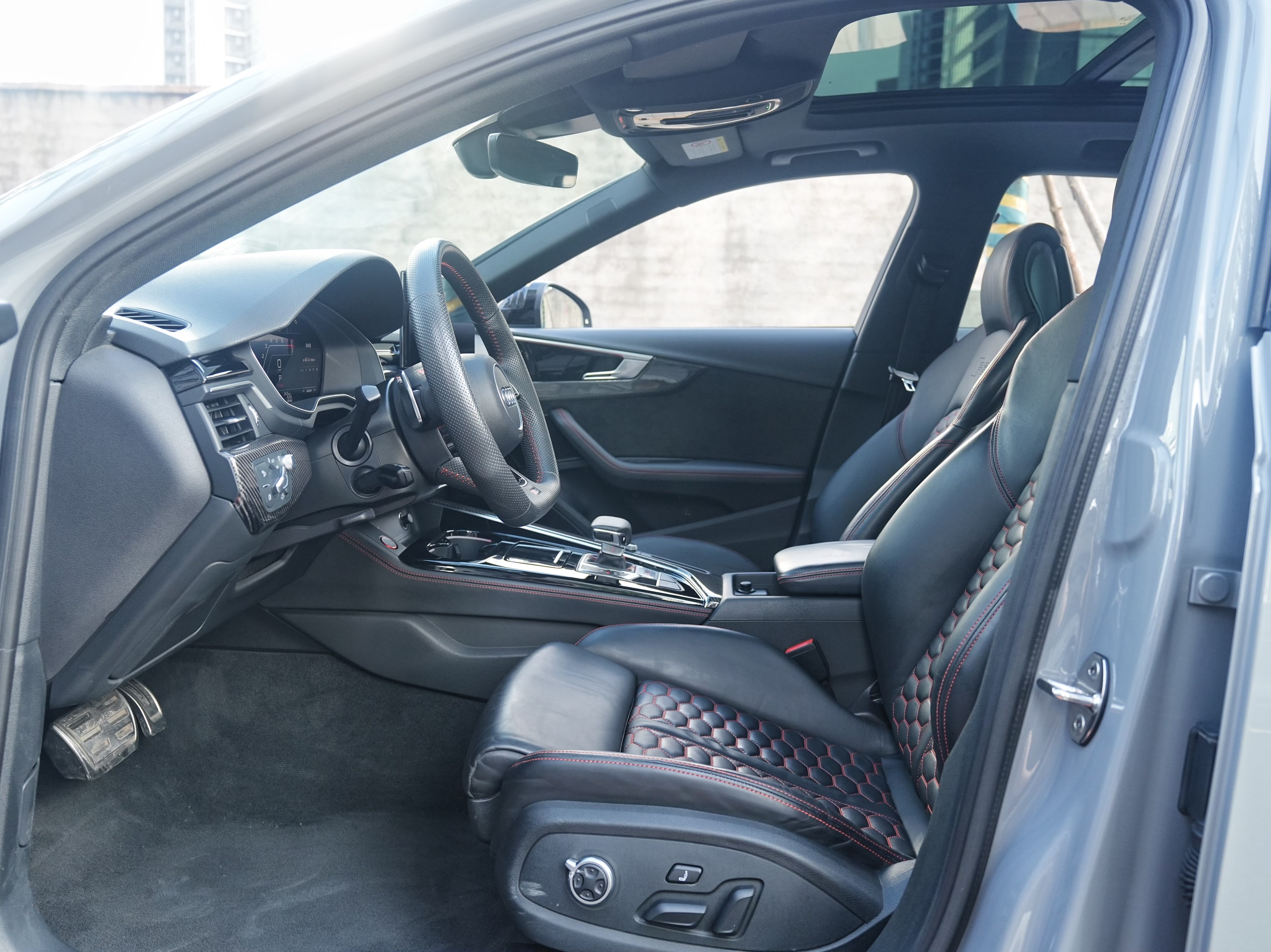 Audi RS 4 2021 #11 Audi RS 4 2021 car image #11