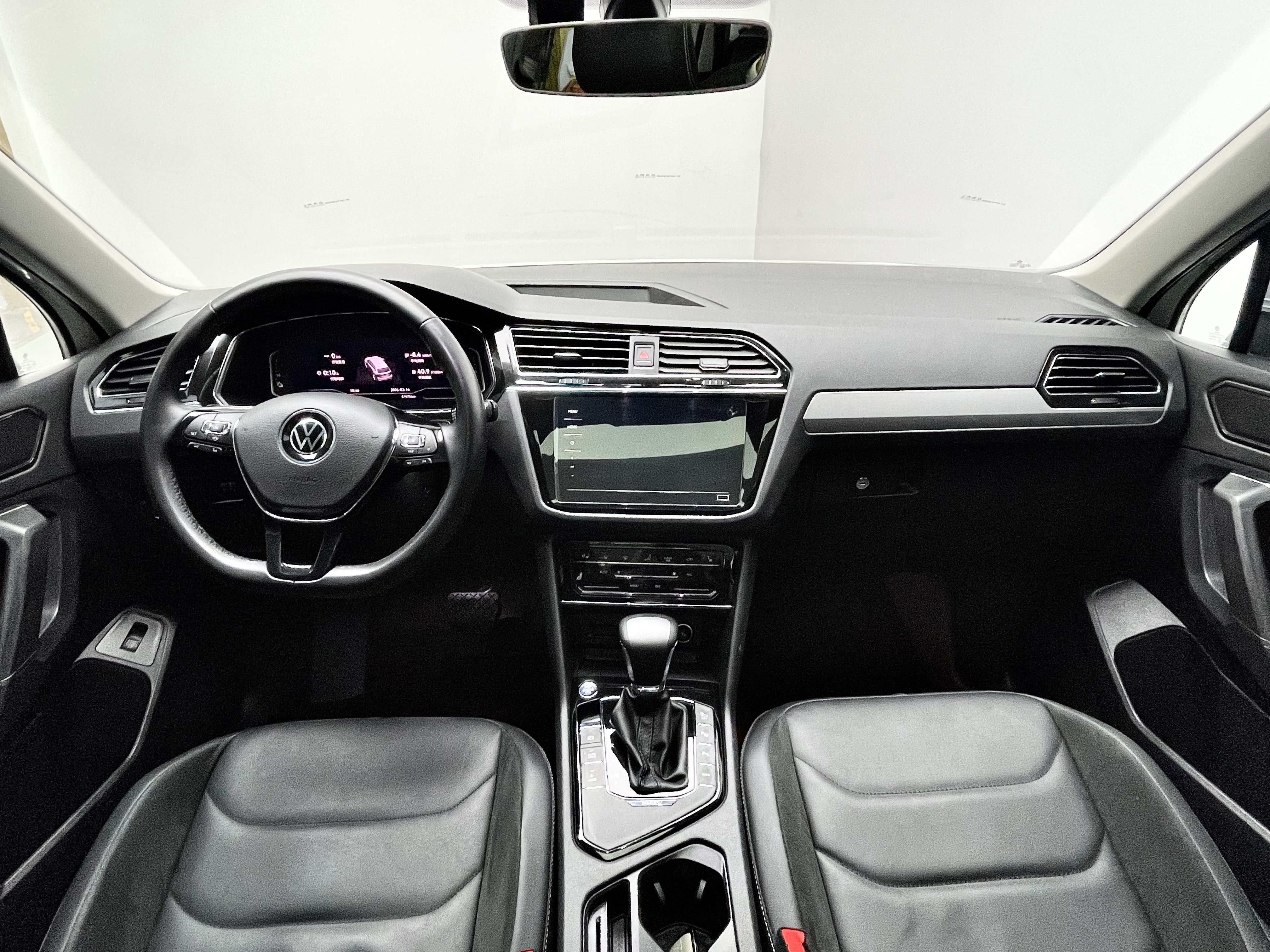 Volkswagen Tiguan L New Energy 2021 imagen de coche #11