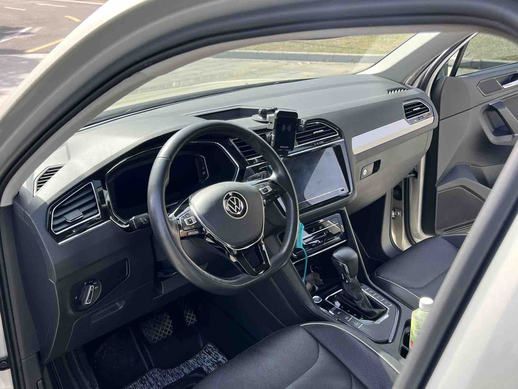 Volkswagen Tiguan L New Energy 2021 изображение автомобиля #11