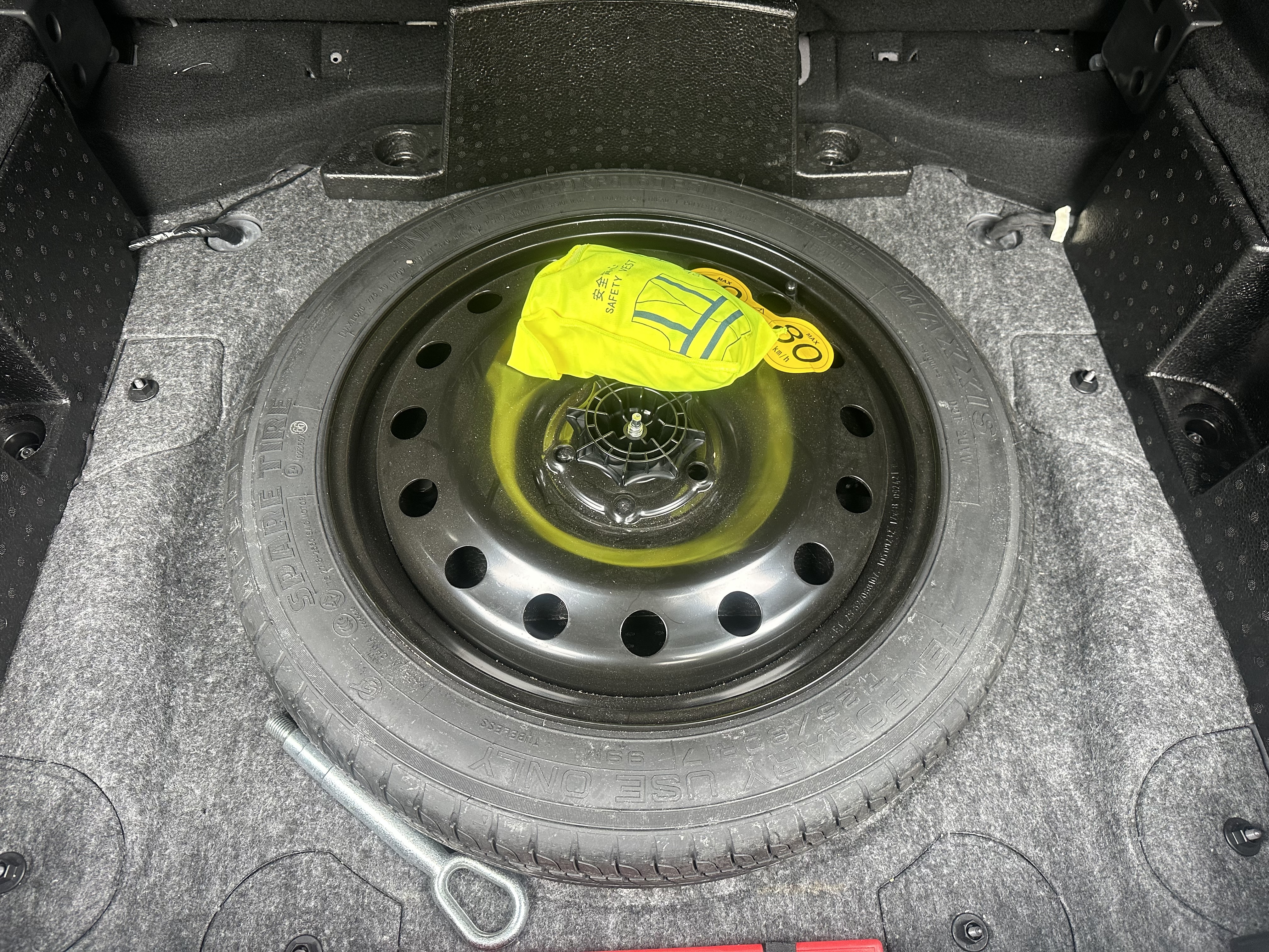 MG Pilot 2022 car image #11