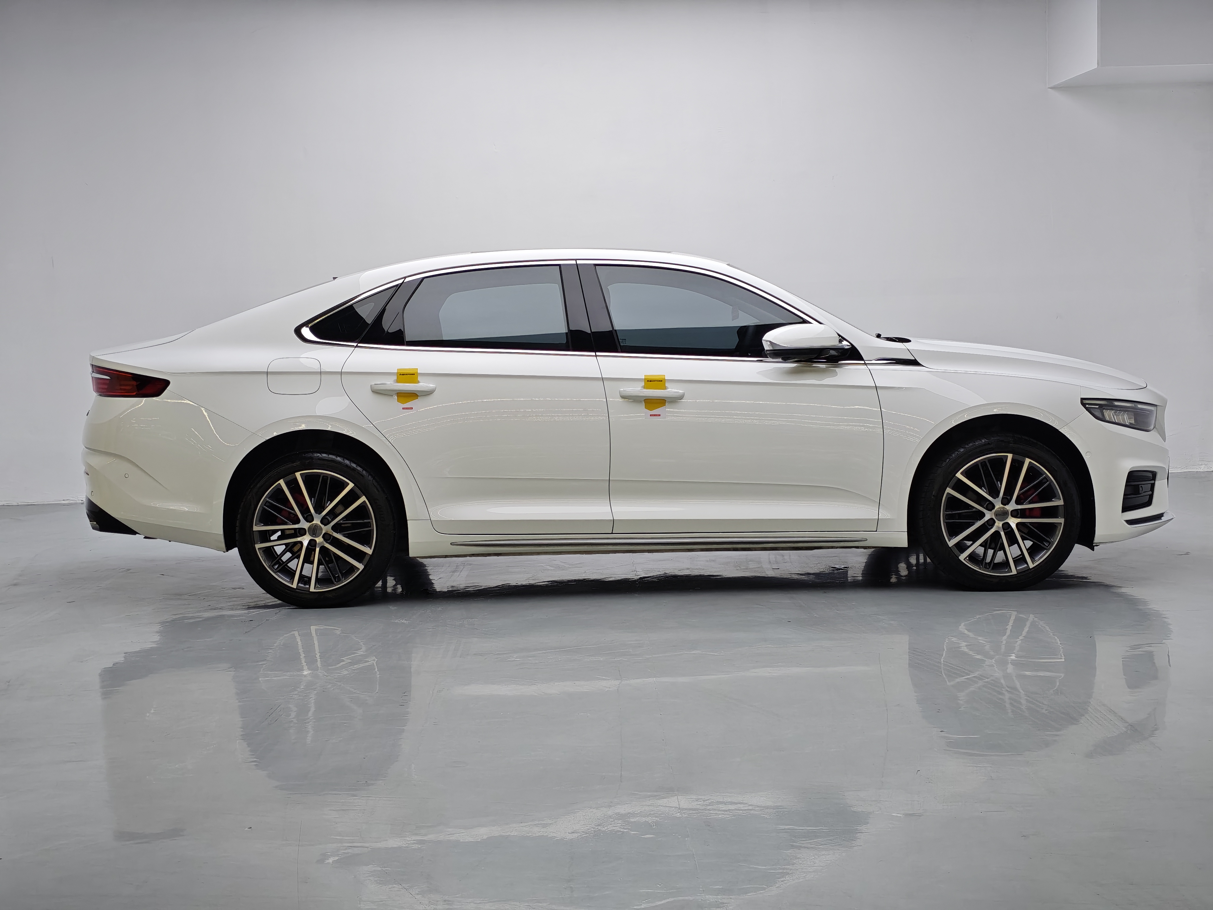 Preface 2022 car image #11