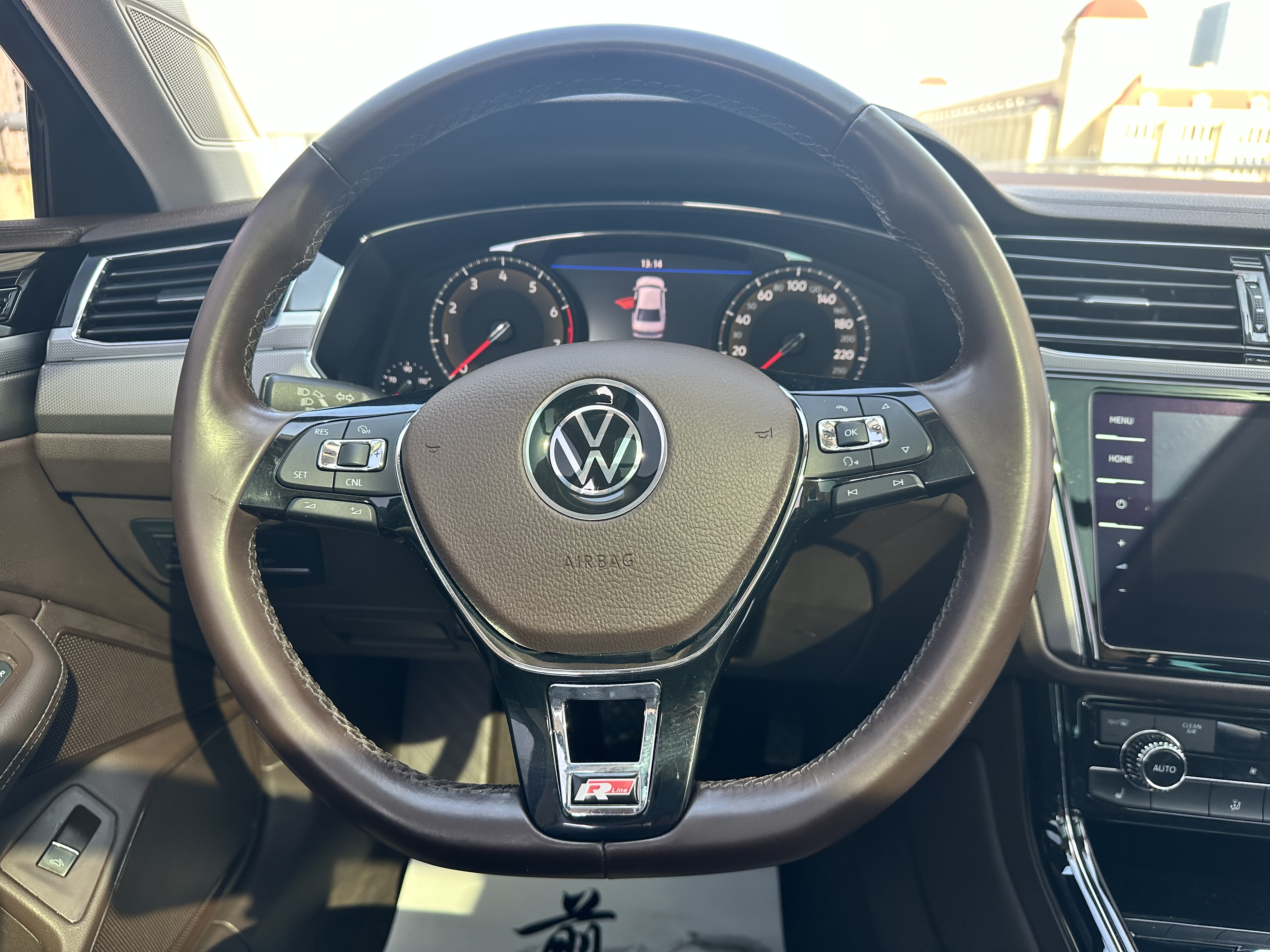 Volkswagen Phideon 2023 immagine di auto #11