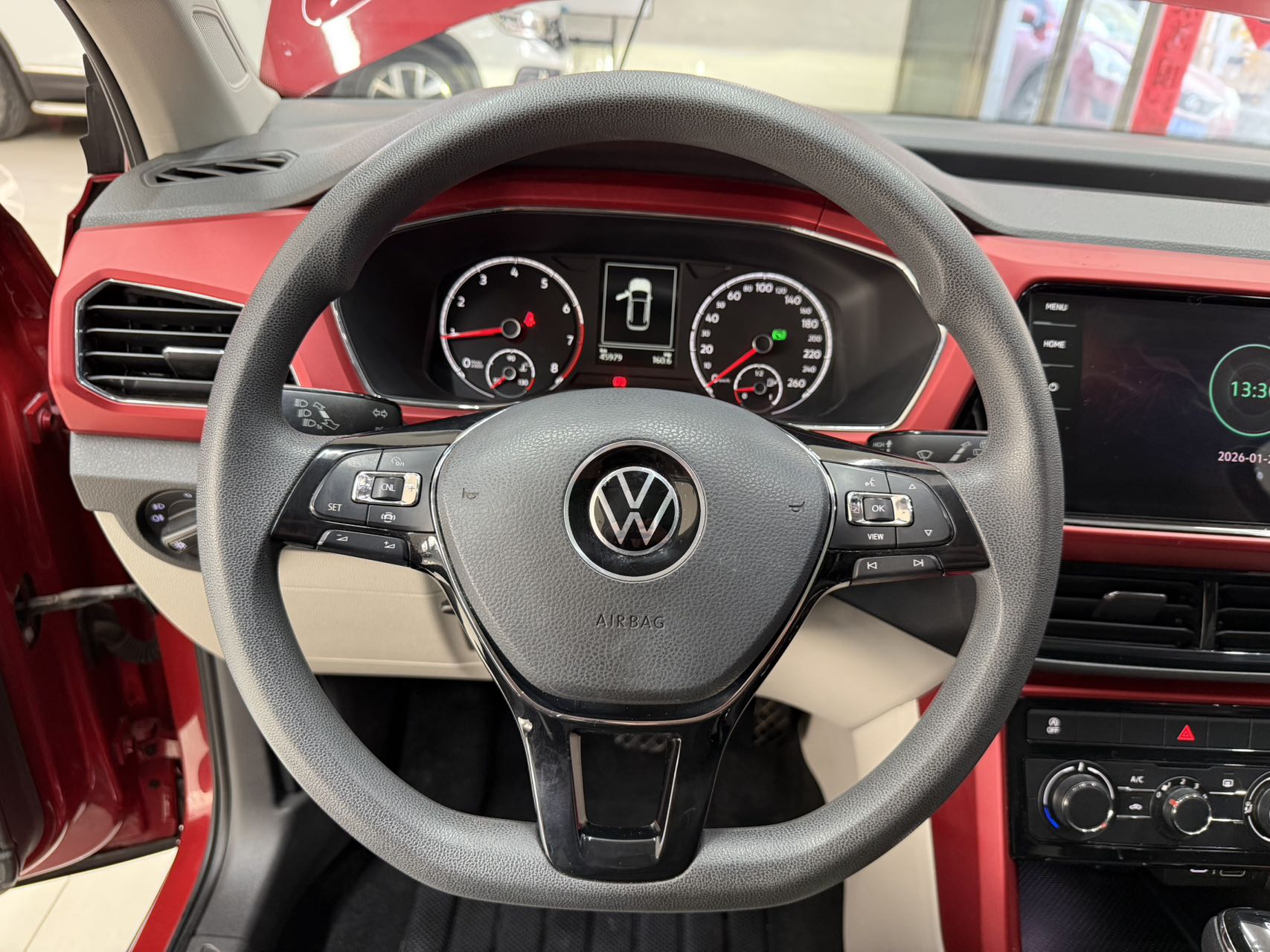Volkswagen T-Cross 2021 #11 Volkswagen T-Cross 2021 car image #11