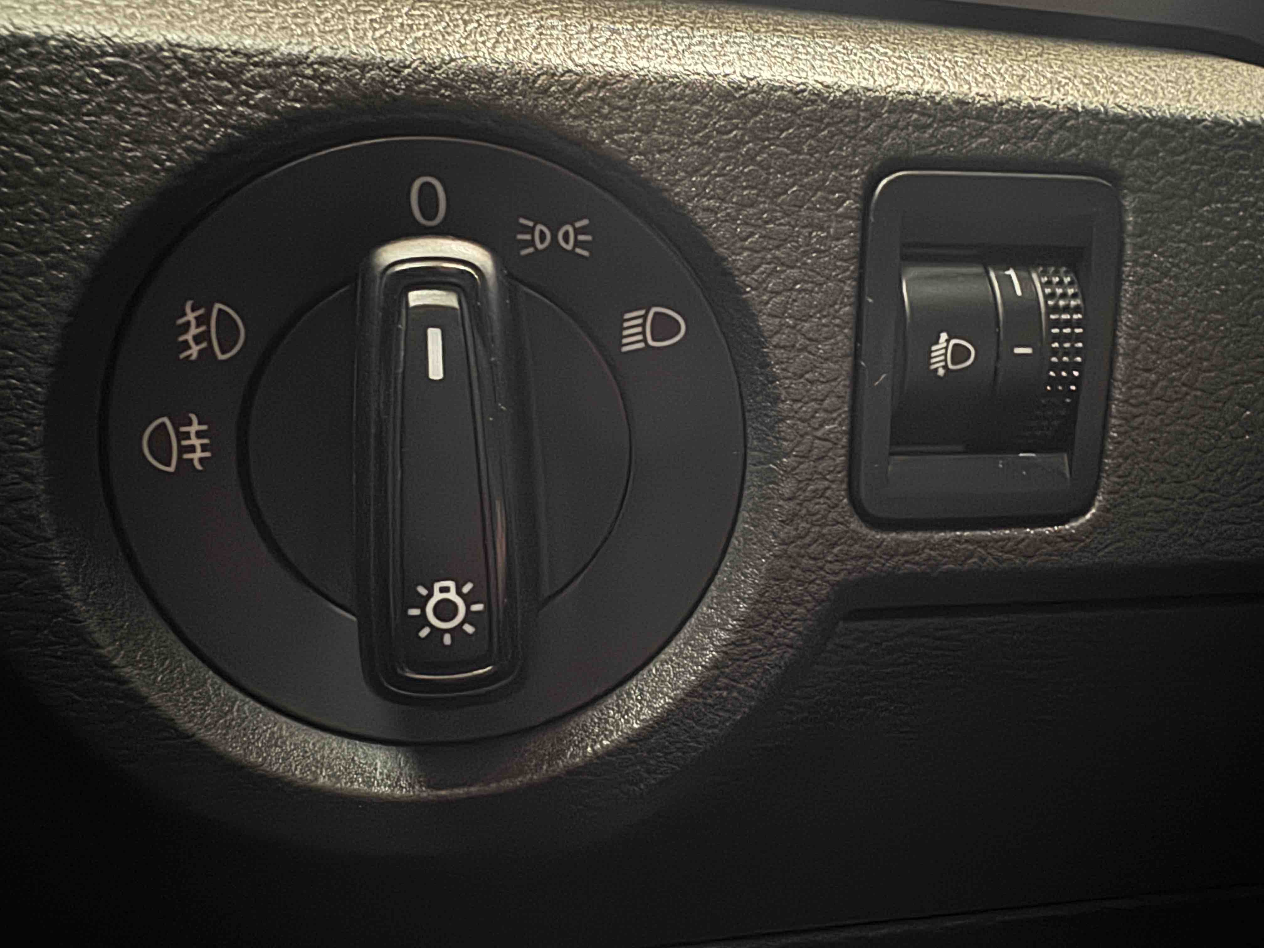 Volkswagen T-Cross 2021 car image #11