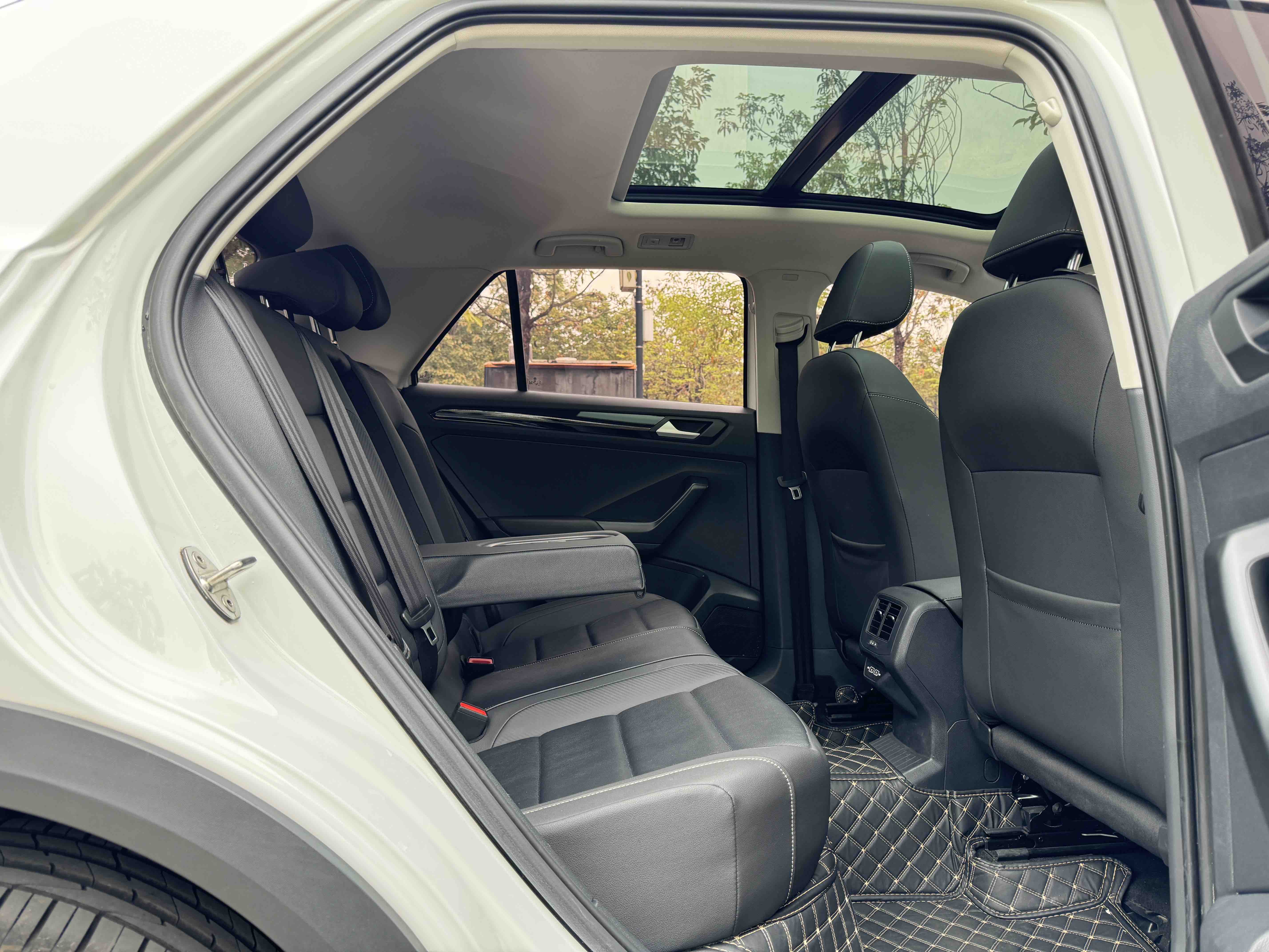 Volkswagen T-Roc 2021 #11 Volkswagen T-Roc 2021 car image #11