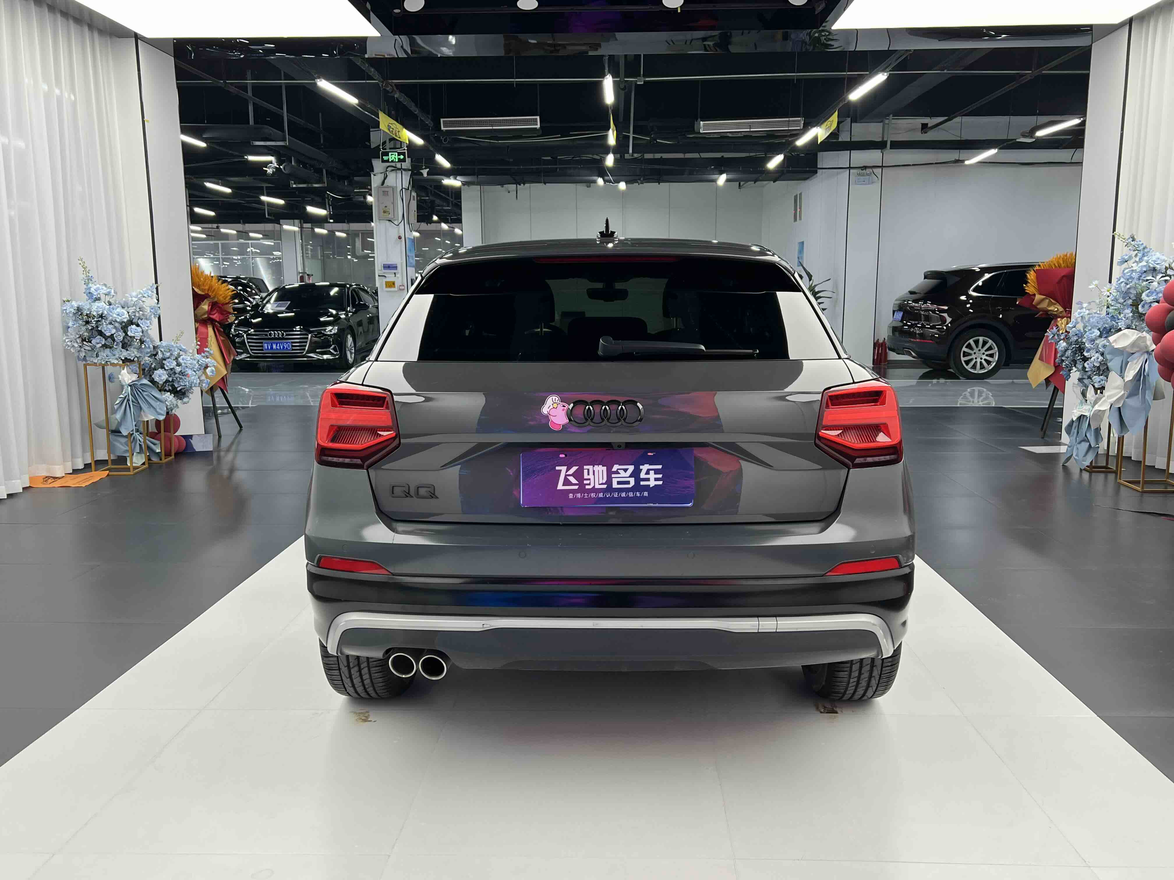 Audi Q2L 2021 car image #11