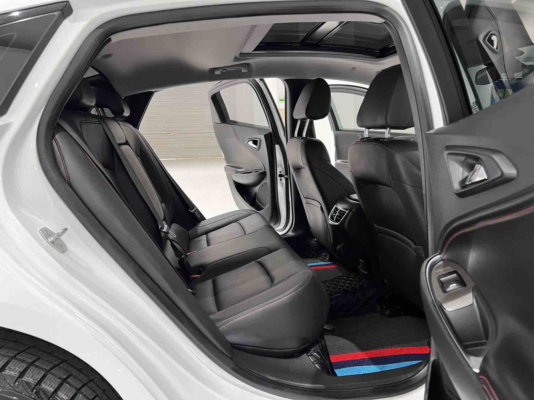 Chevrolet Malibu XL 2021 immagine di auto #11