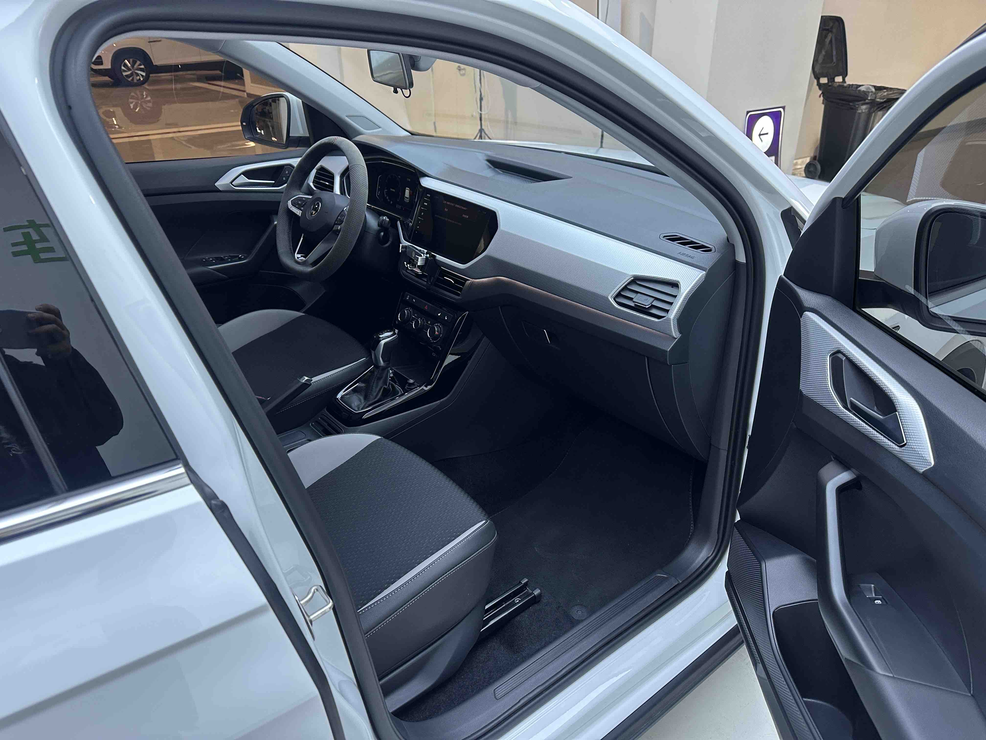 Volkswagen Tacqua 2023 car image #11