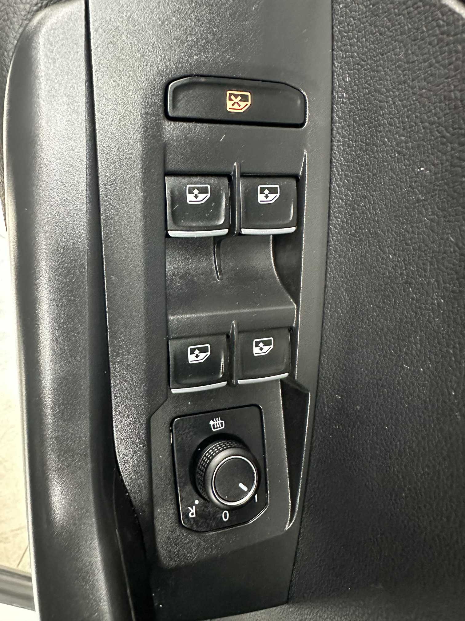 Volkswagen Tacqua 2023 #11 Volkswagen Tacqua 2023 car image #11