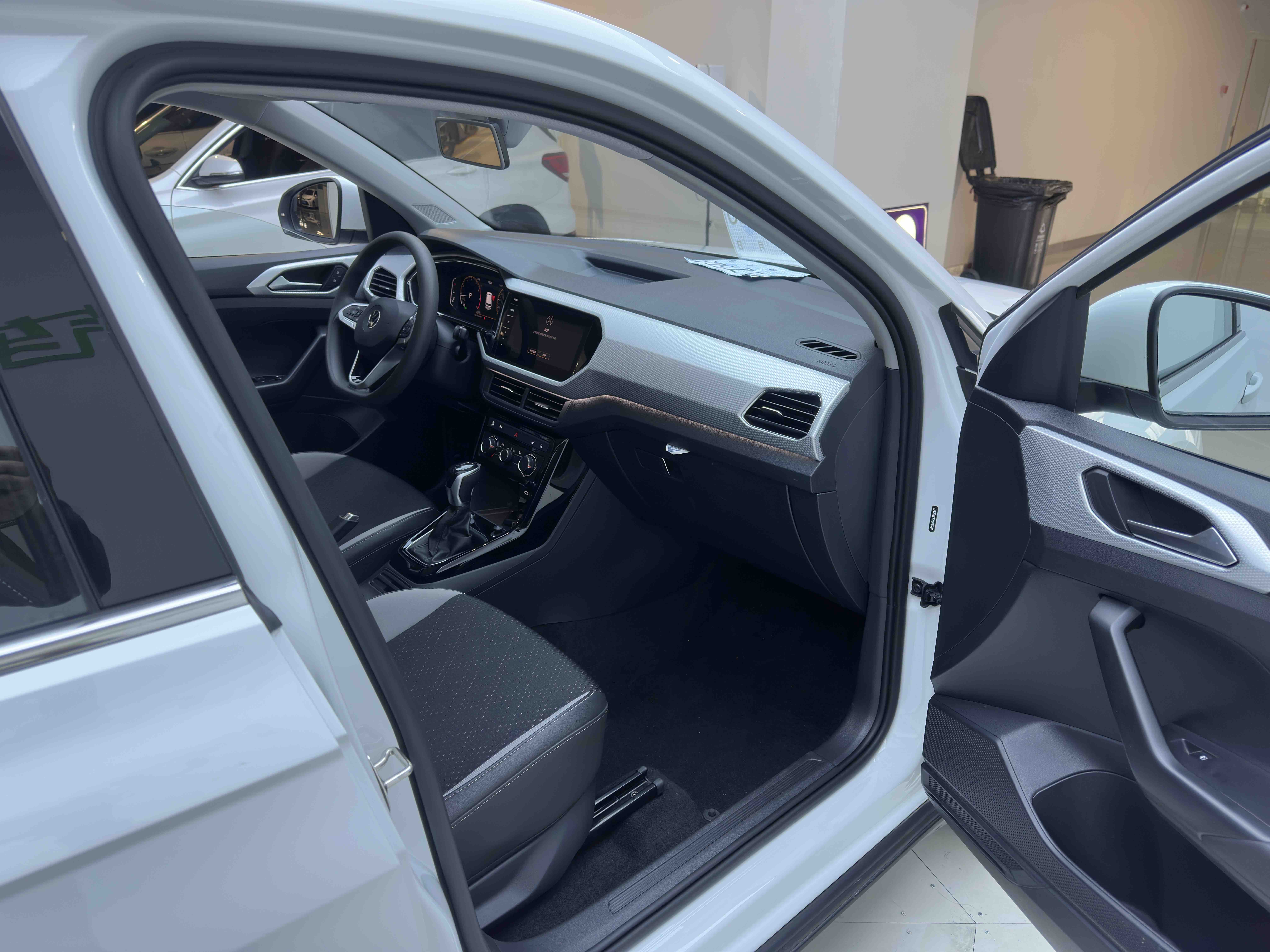 Volkswagen Tacqua 2023 car image #11