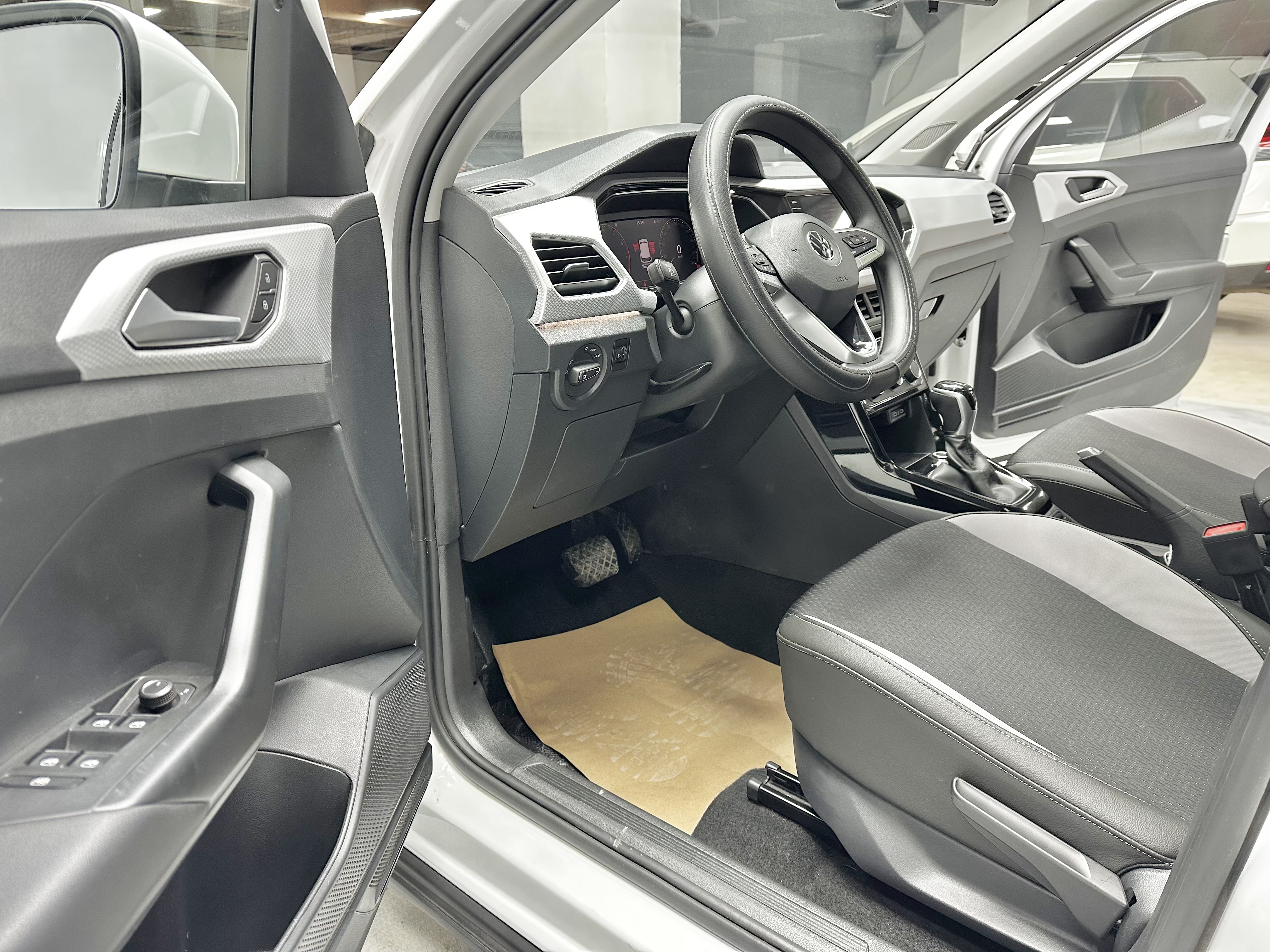 Tacqua 2021 car image #11