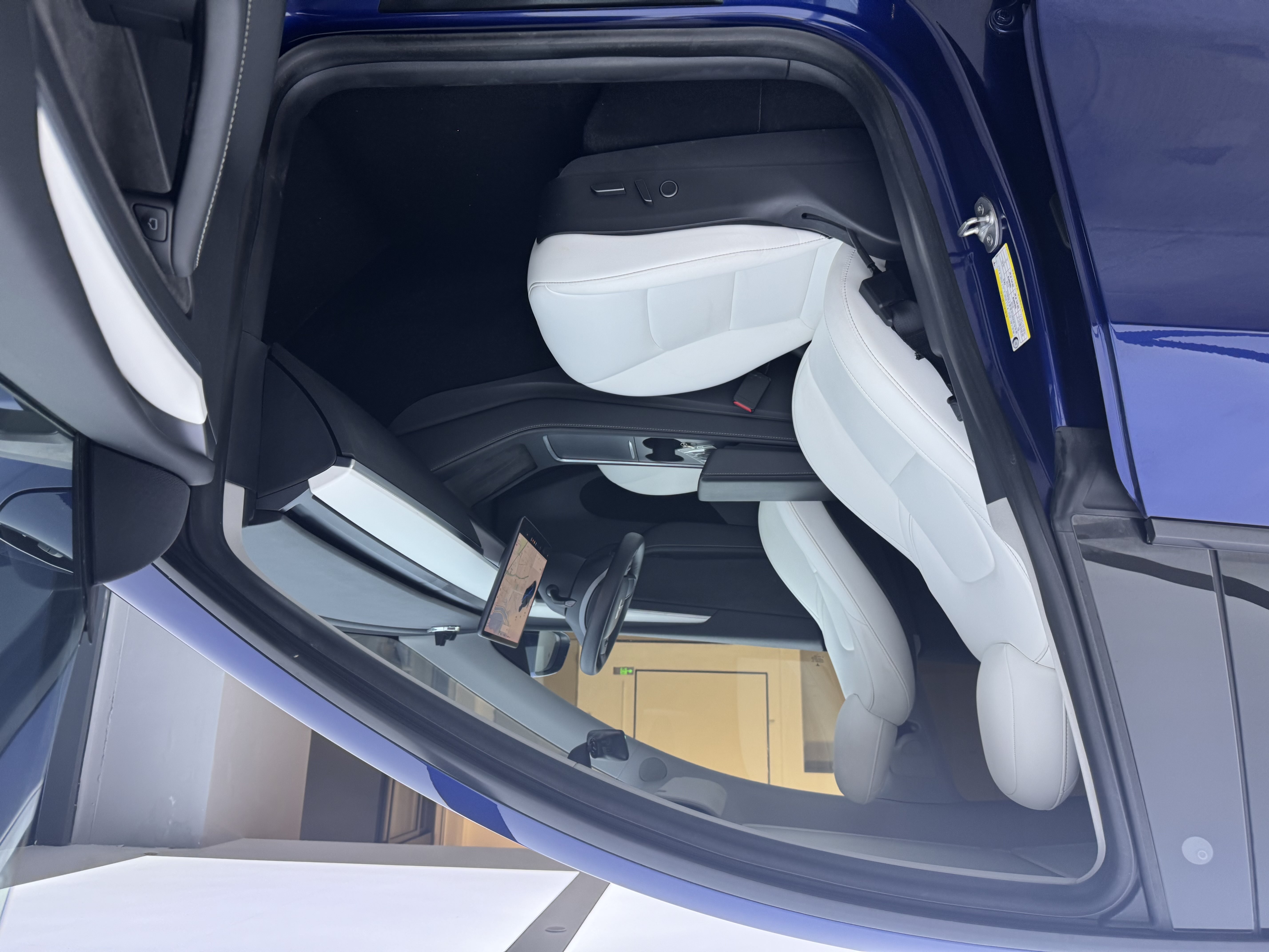 Tesla Model Y 2021 #11 Tesla Model Y 2021 car image #11