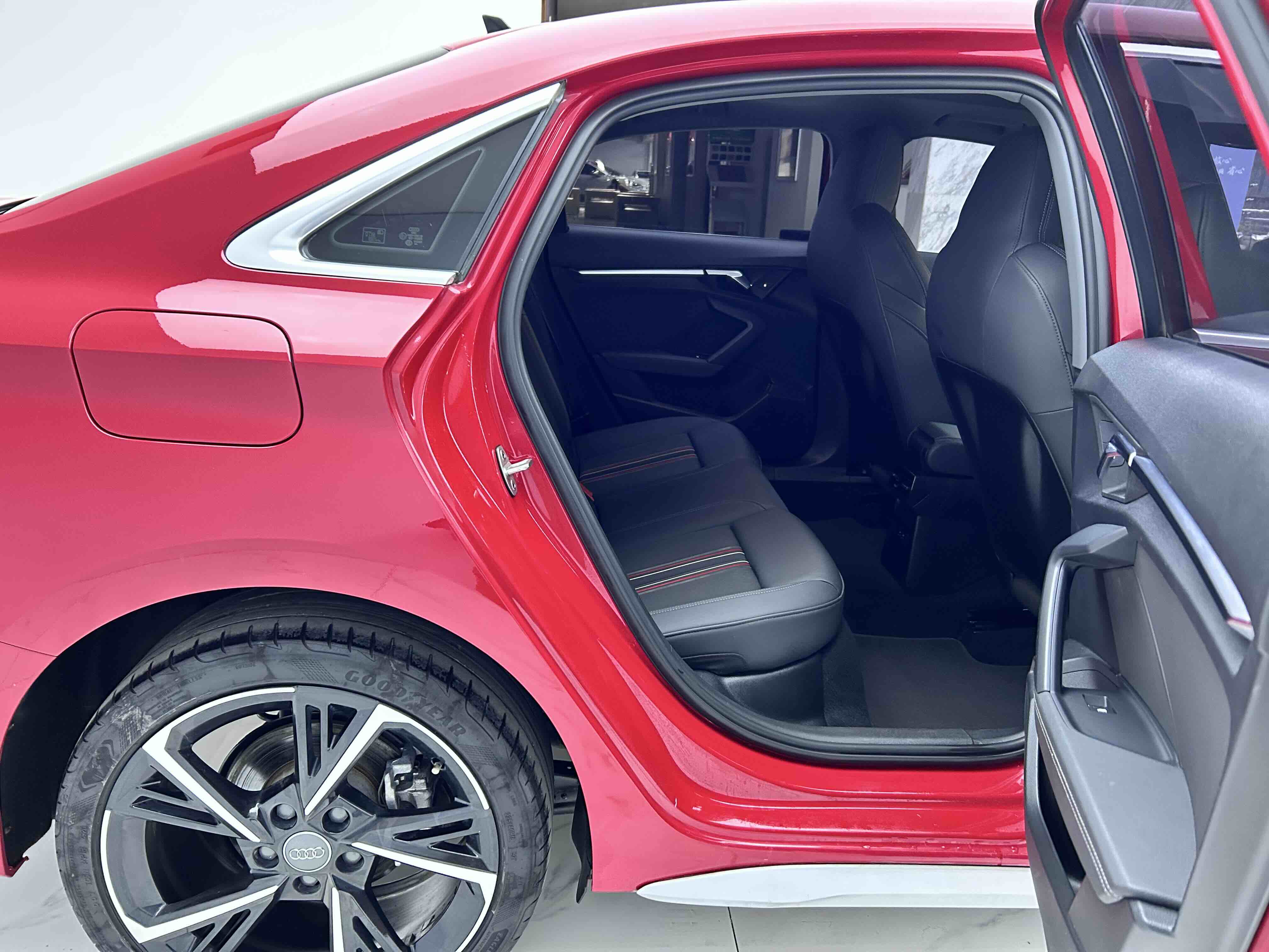 Audi A3 2021 immagine di auto #11